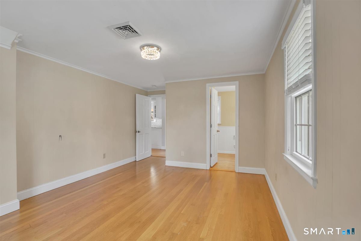 117 Hyde Road photo 19