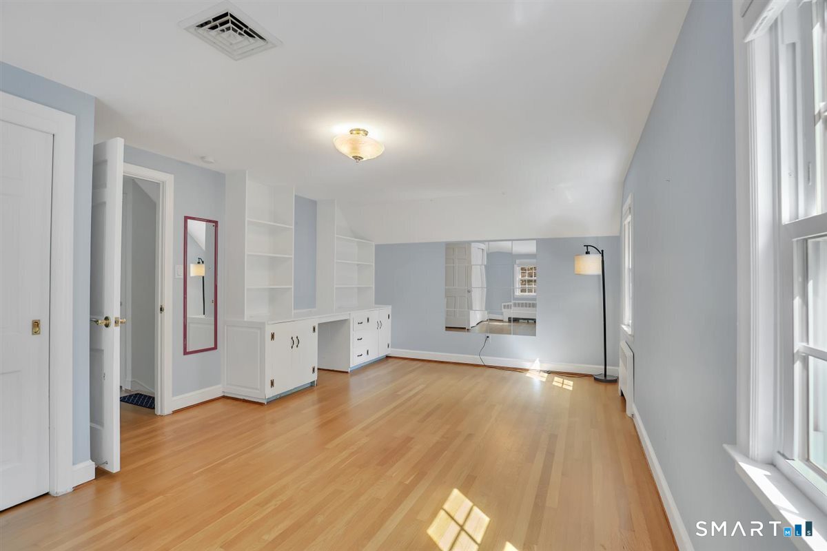 117 Hyde Road photo 22