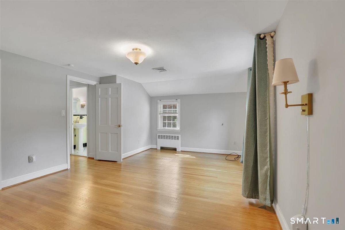 117 Hyde Road photo 25