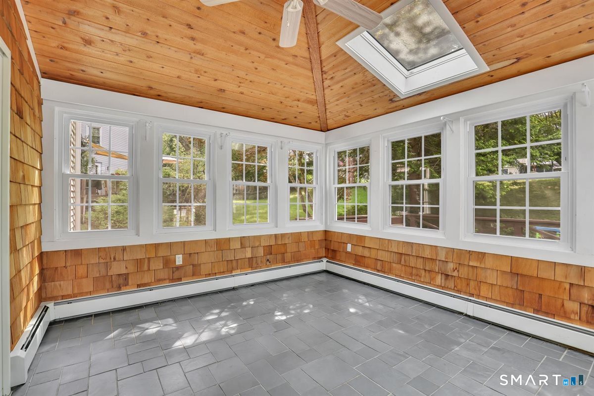 117 Hyde Road photo 26