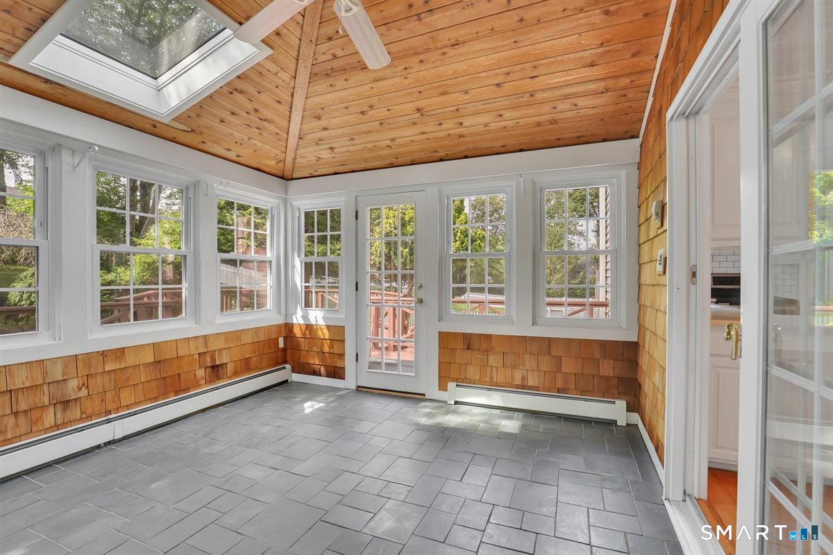 117 Hyde Road photo 28