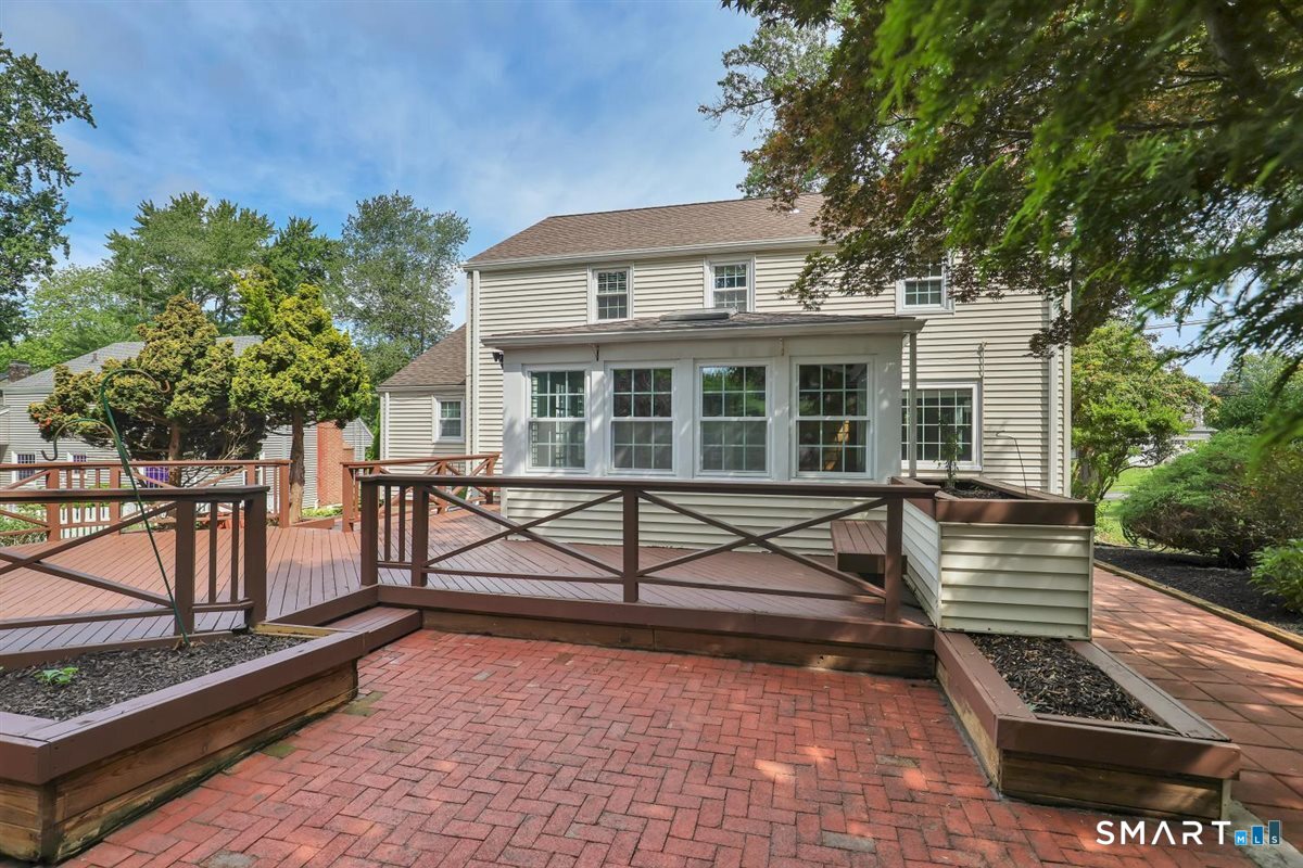117 Hyde Road photo 30