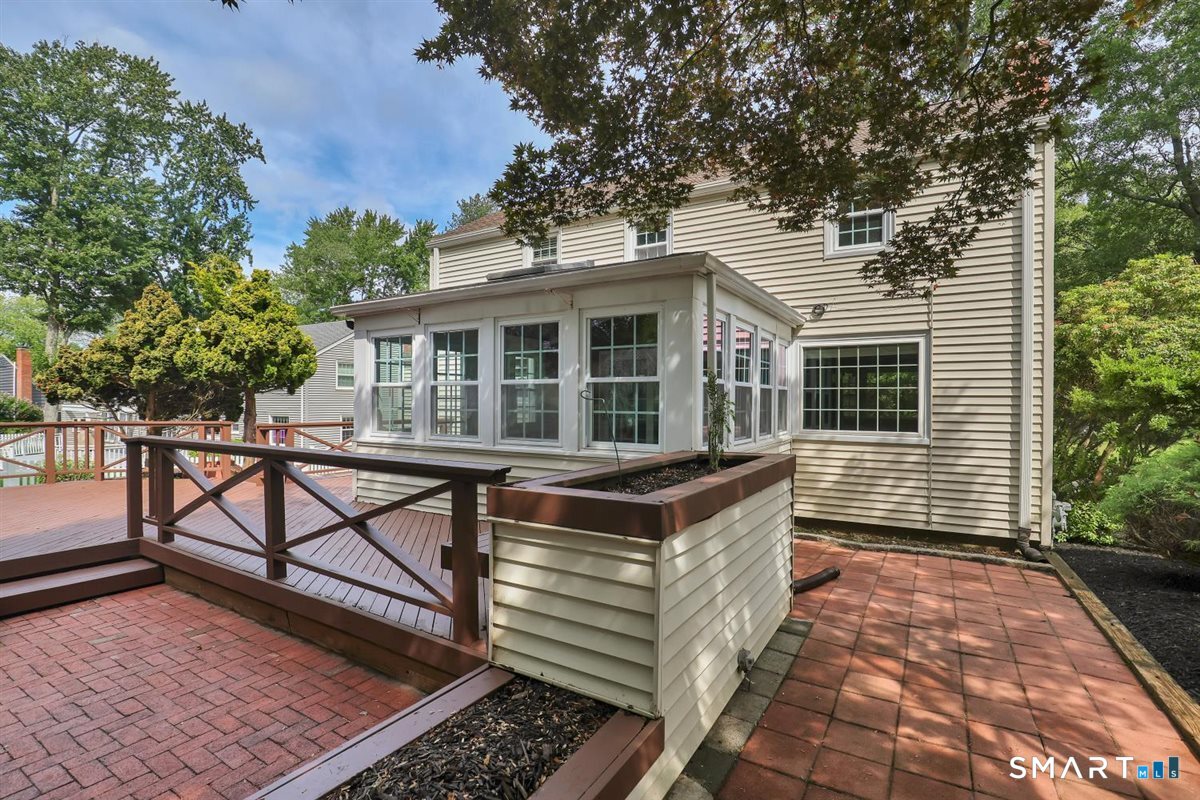 117 Hyde Road photo 32
