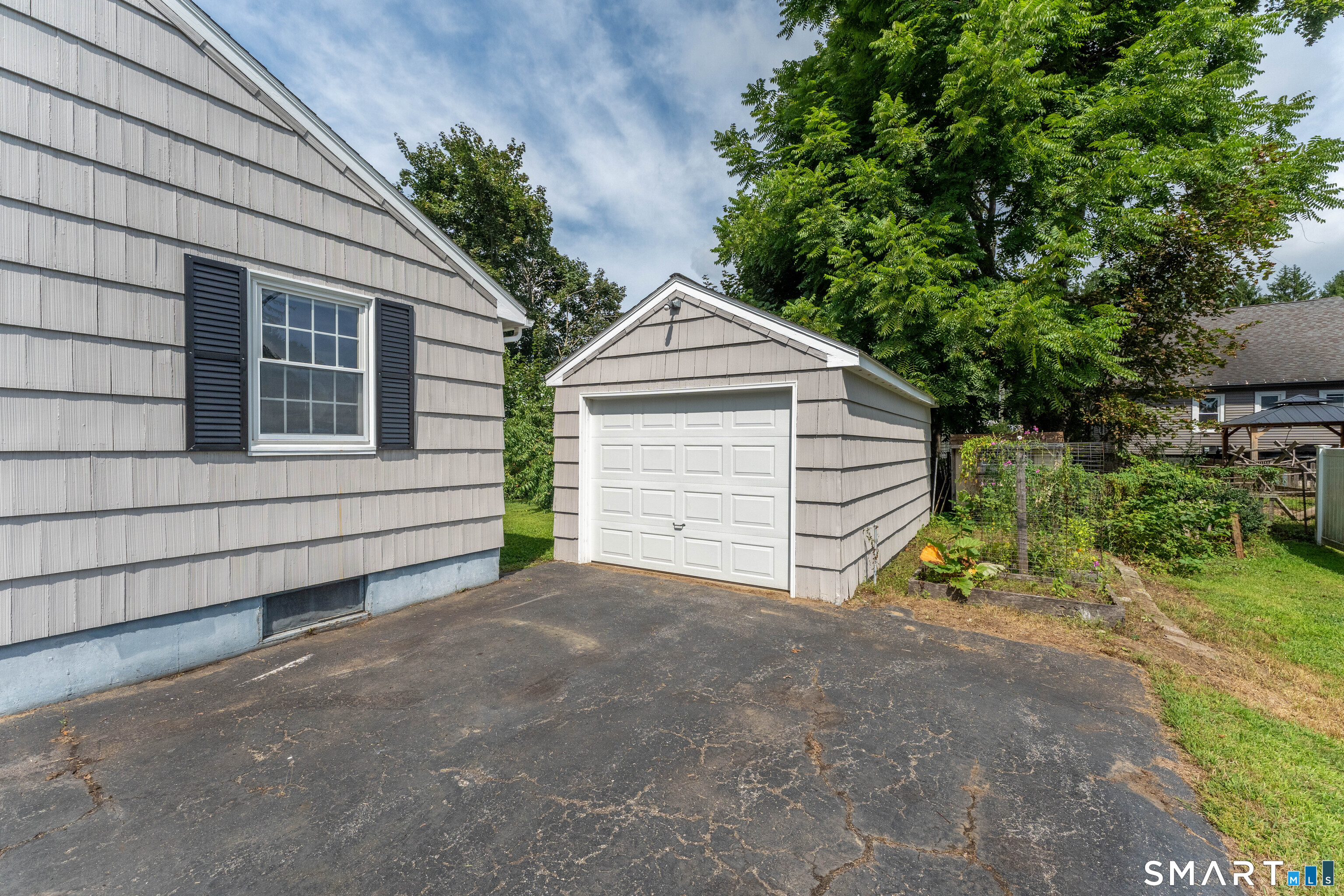 17th image of 45 S Prospect St, Putnam, CT 06260 | MLS# 24200352