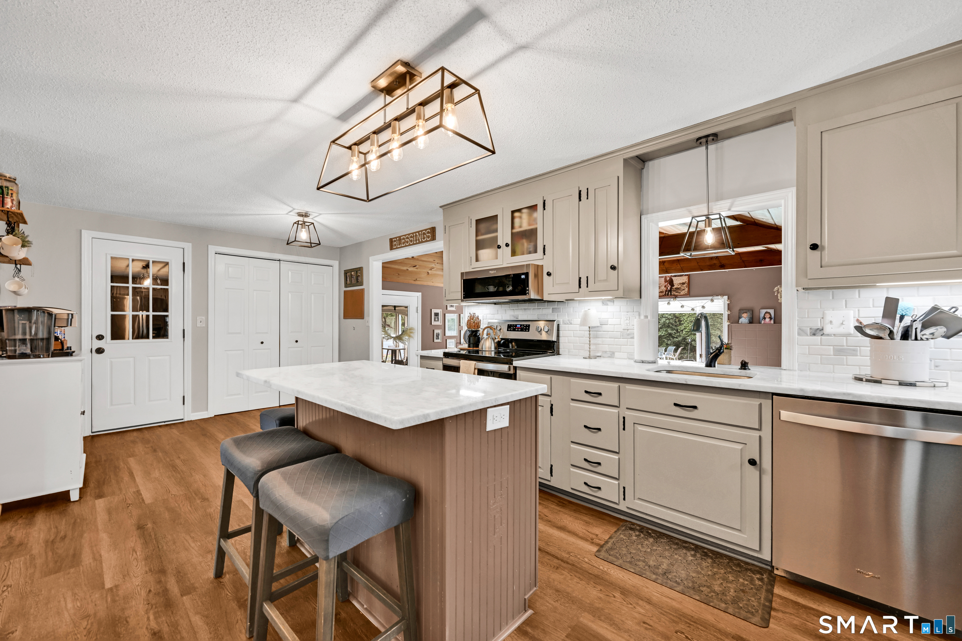 190 Hightower Road photo 8