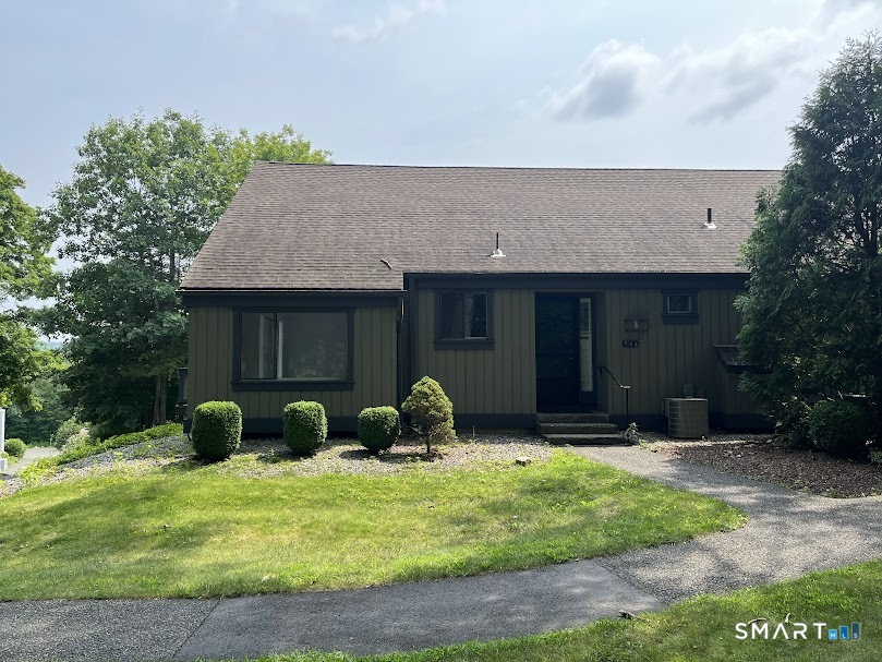 302 Heritage Village Unit #A