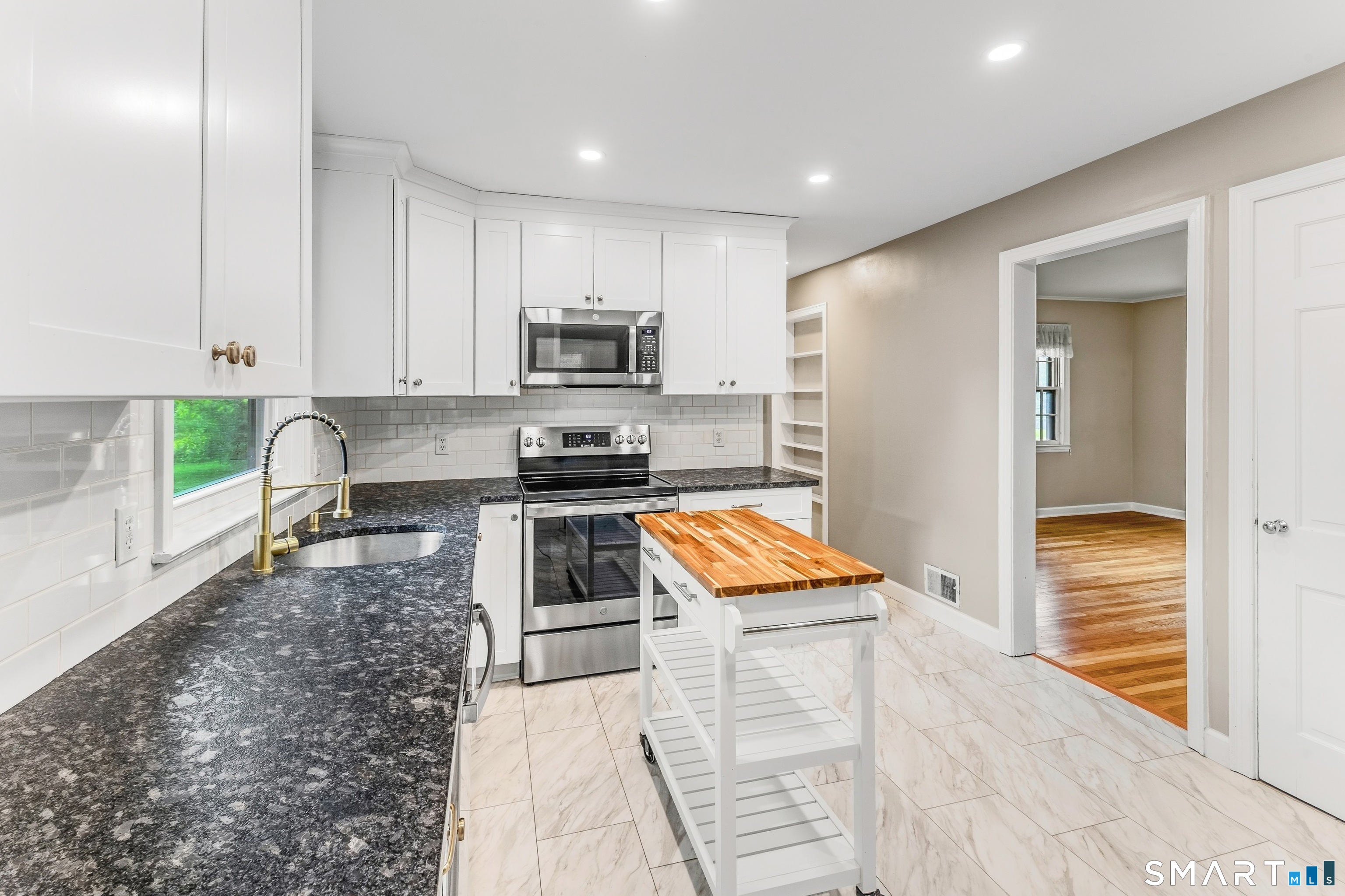 375 Allen Avenue photo 16