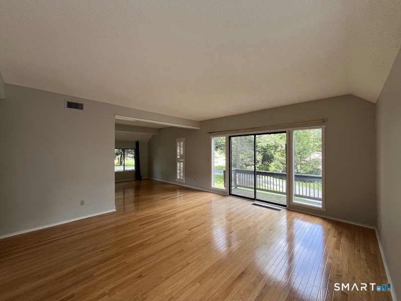 302 Heritage Village Unit #A photo 4