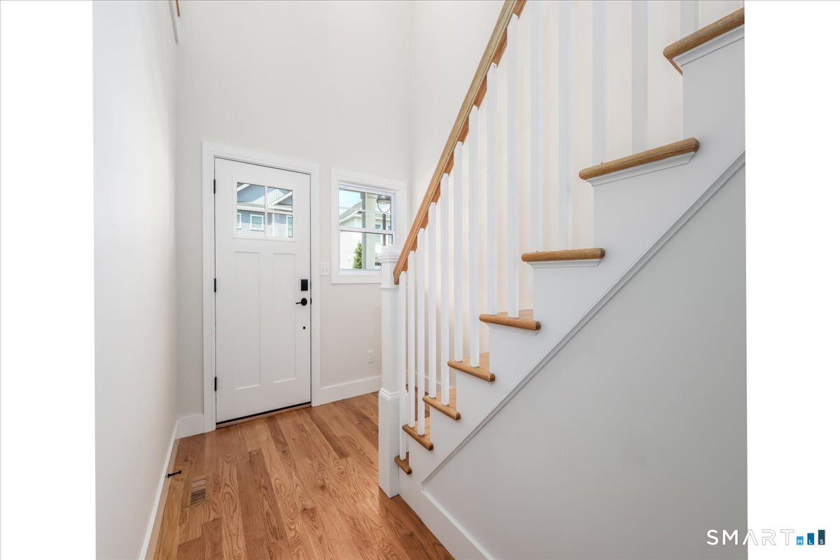 8 Fieldstone Court Unit #8 photo 3