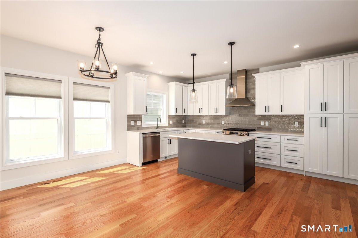 8 Fieldstone Court Unit #8 photo 13