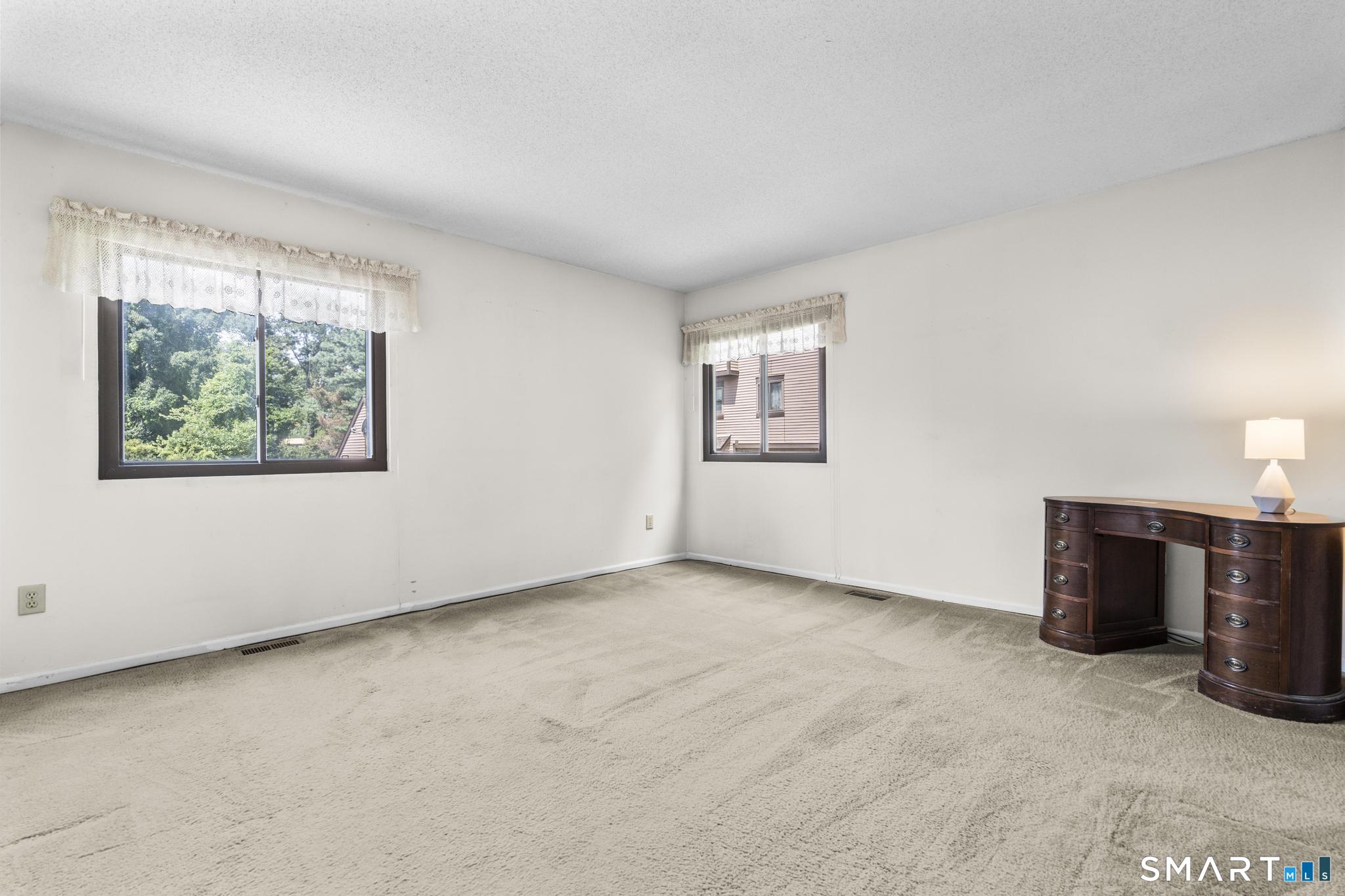 196 New Haven Avenue Unit #325 photo 18