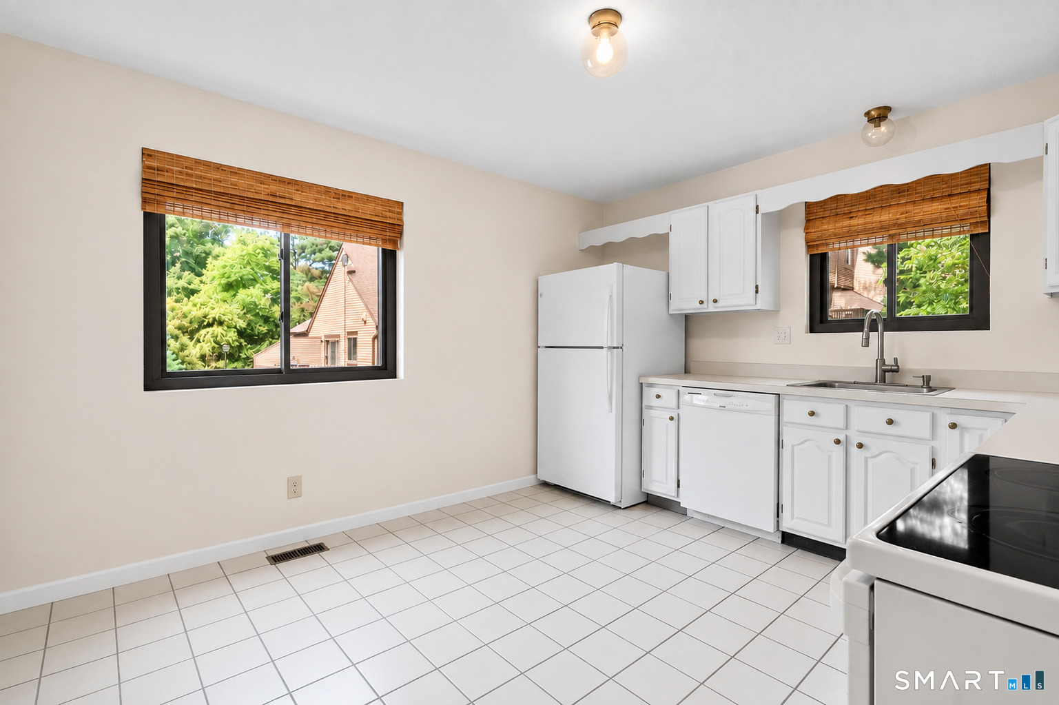 196 New Haven Avenue Unit #325 photo 13