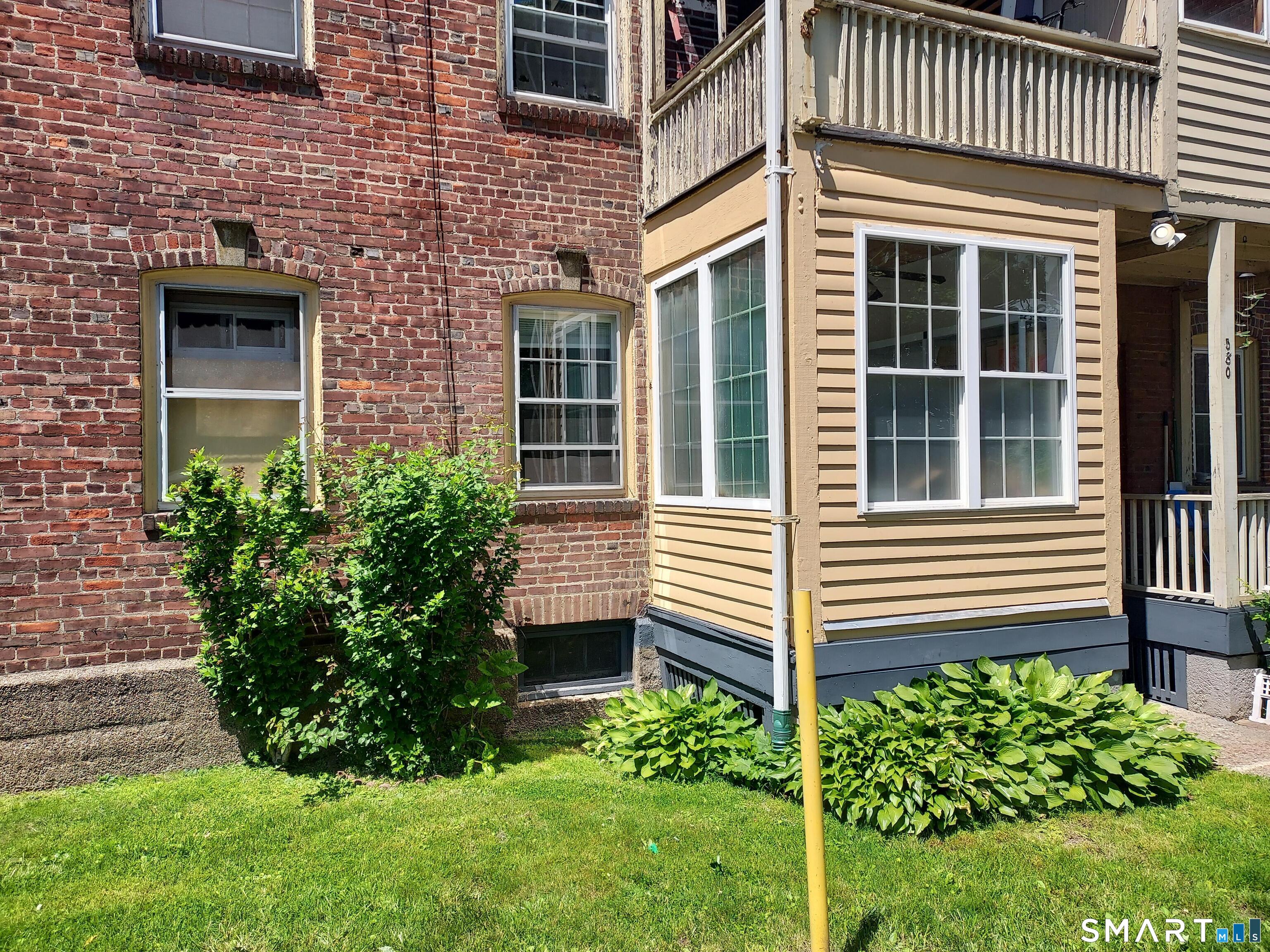 3rd image of 580 Wilmot Ave, Bridgeport, CT 06607 | MLS# 24180636