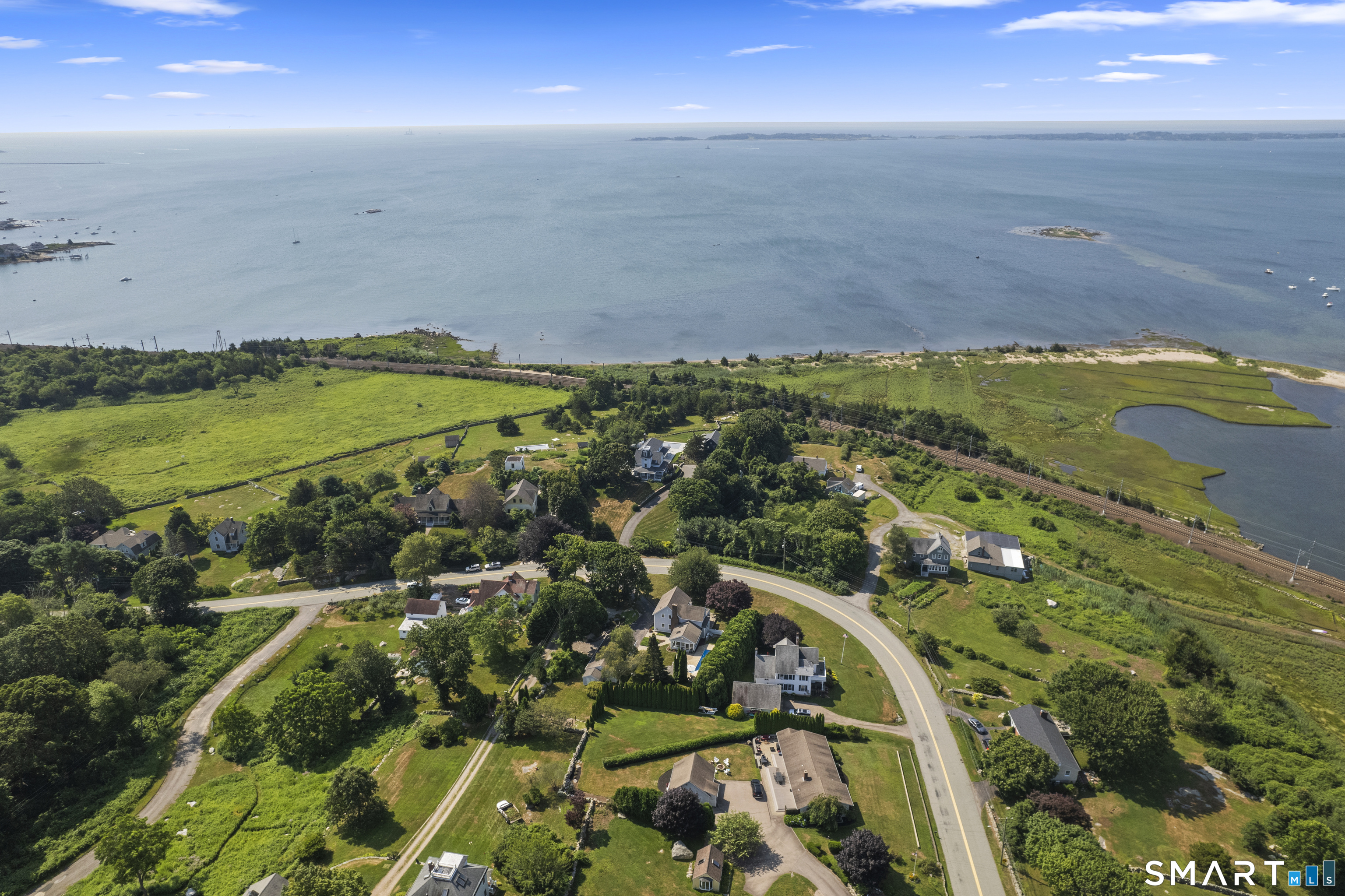 39 Wilcox Road, Stonington, Connecticut 06378