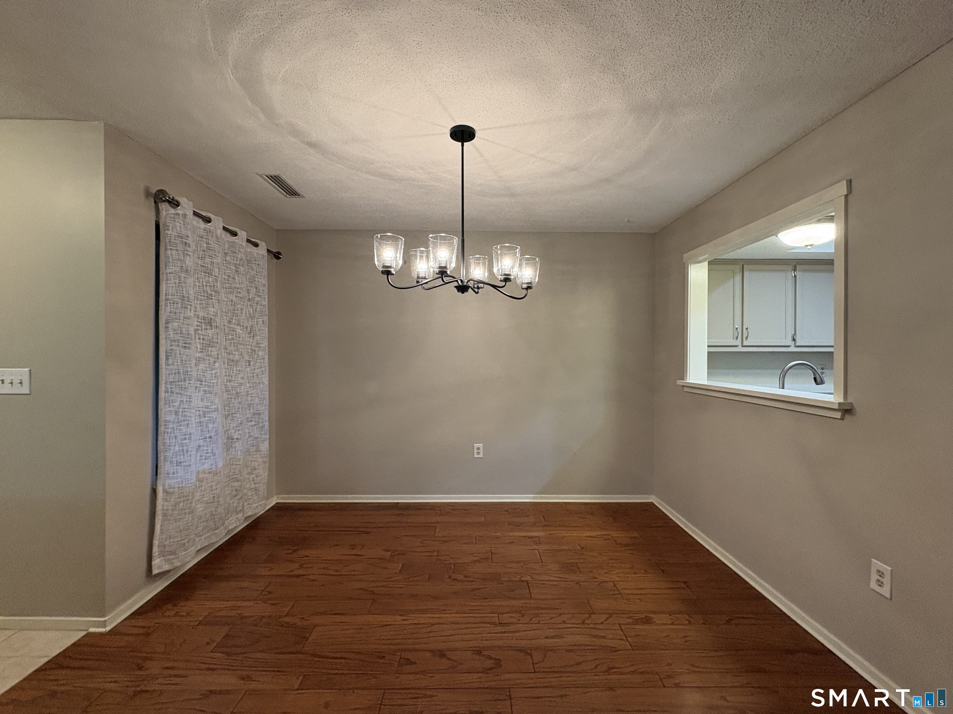3 Willow Lane photo 7