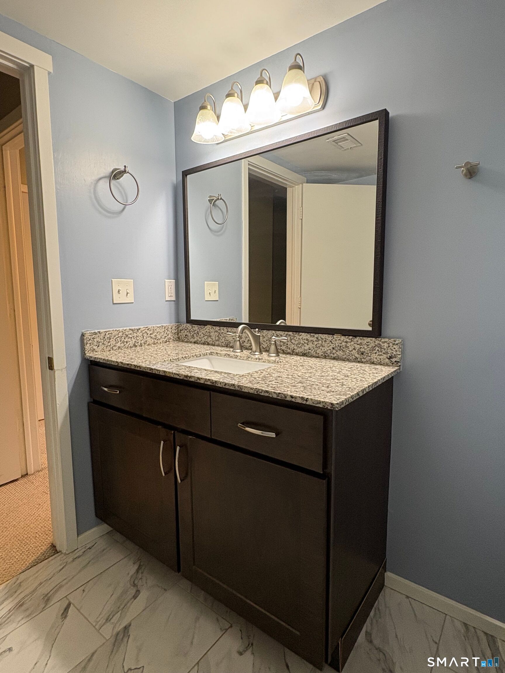3 Willow Lane photo 18