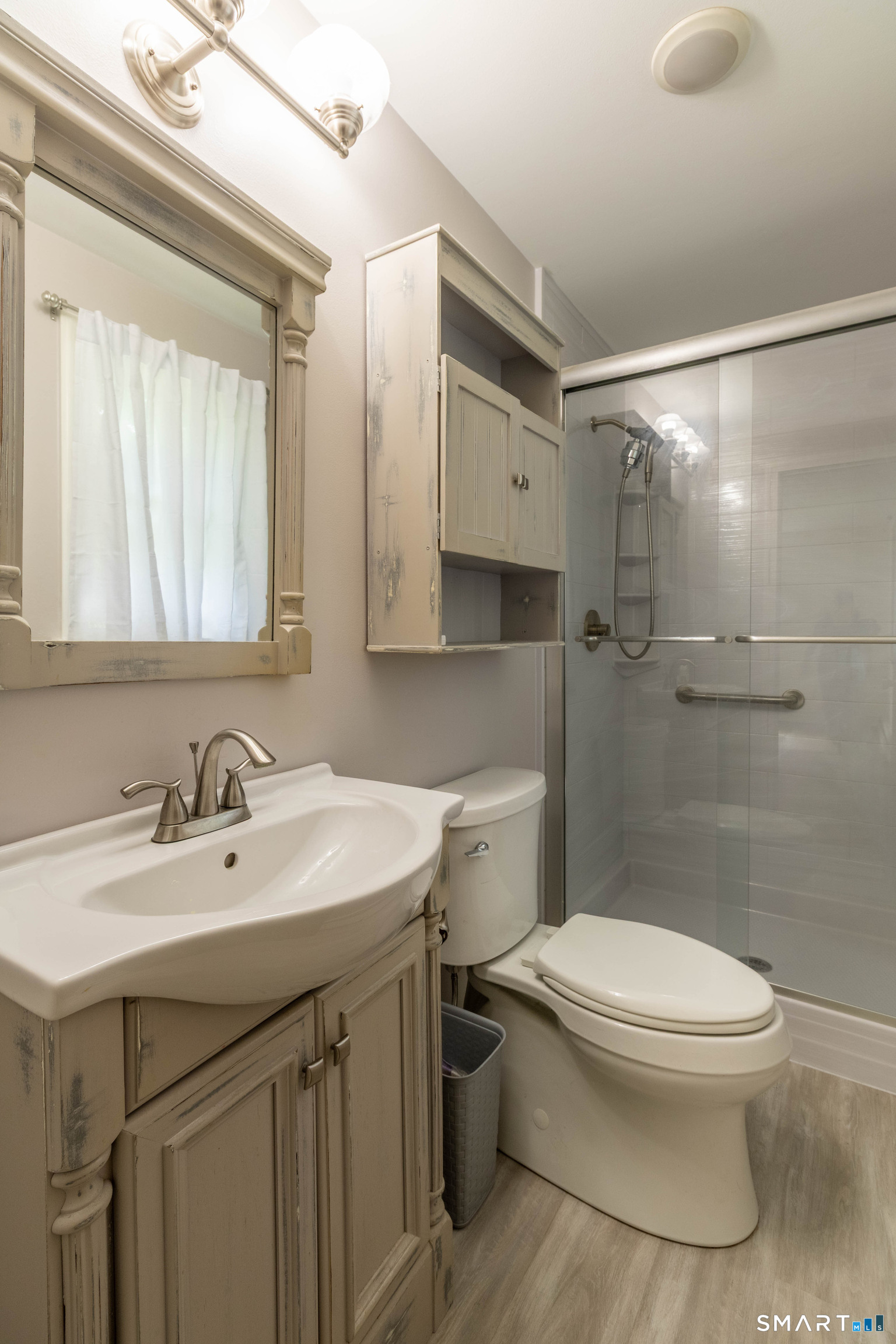 18 Crestwood Drive photo 13