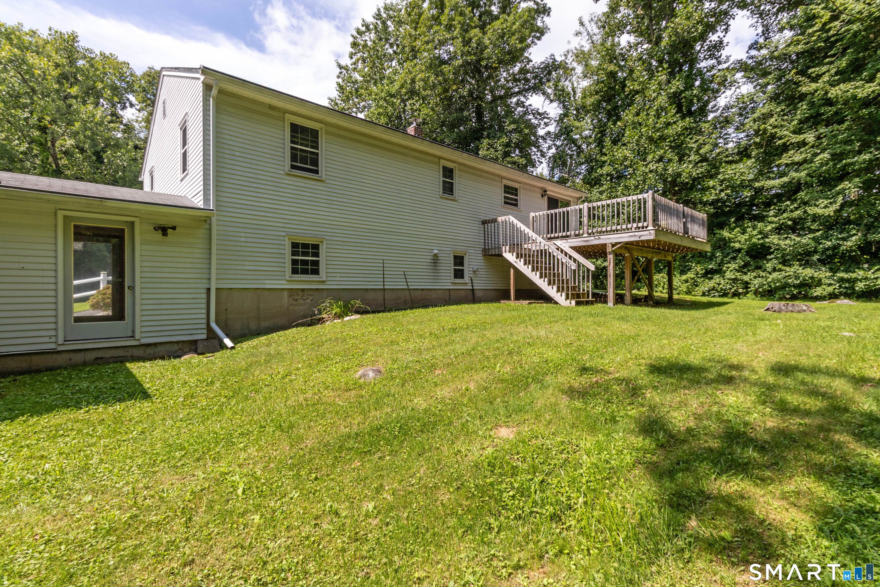 18 Crestwood Drive photo 28
