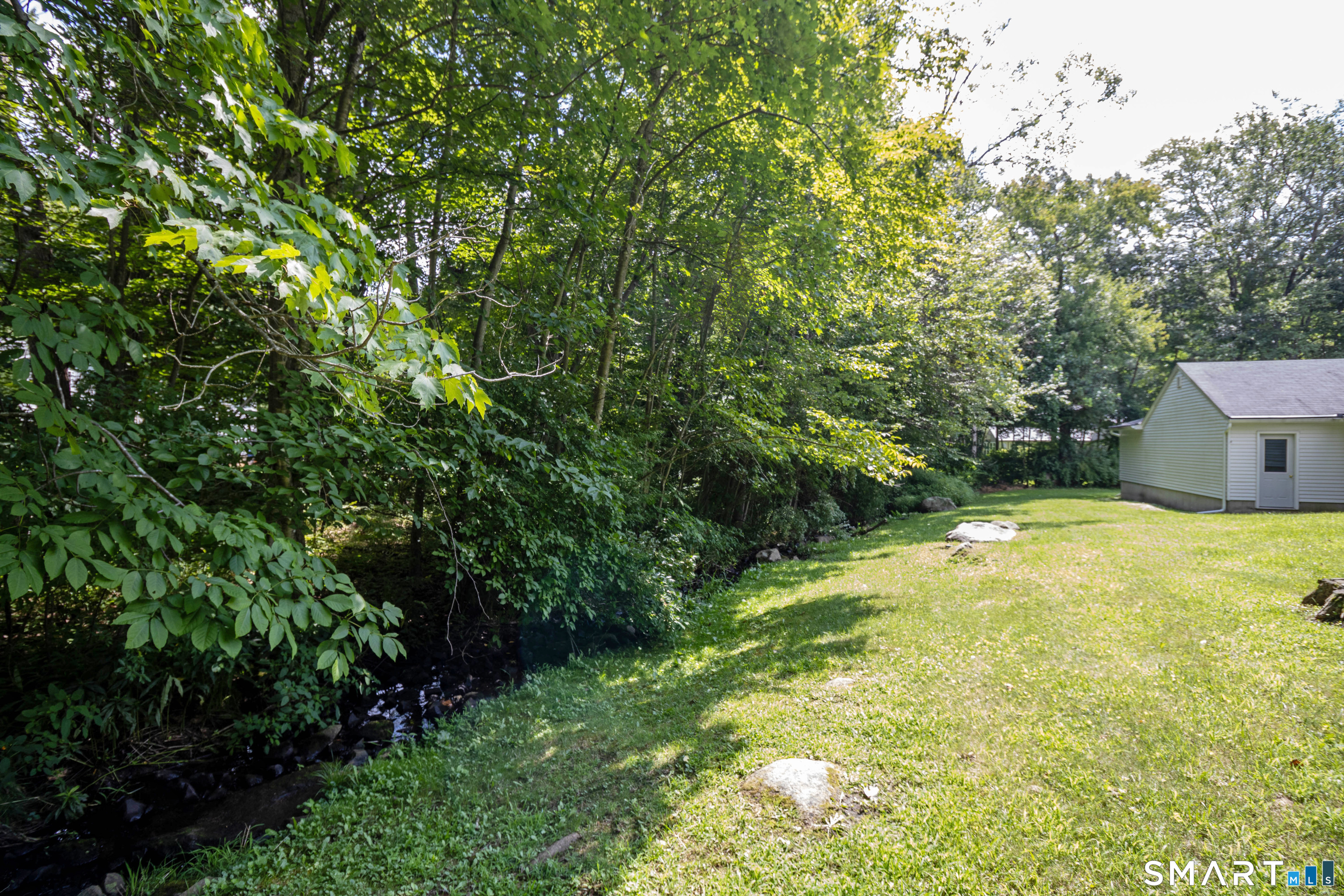 18 Crestwood Drive photo 35