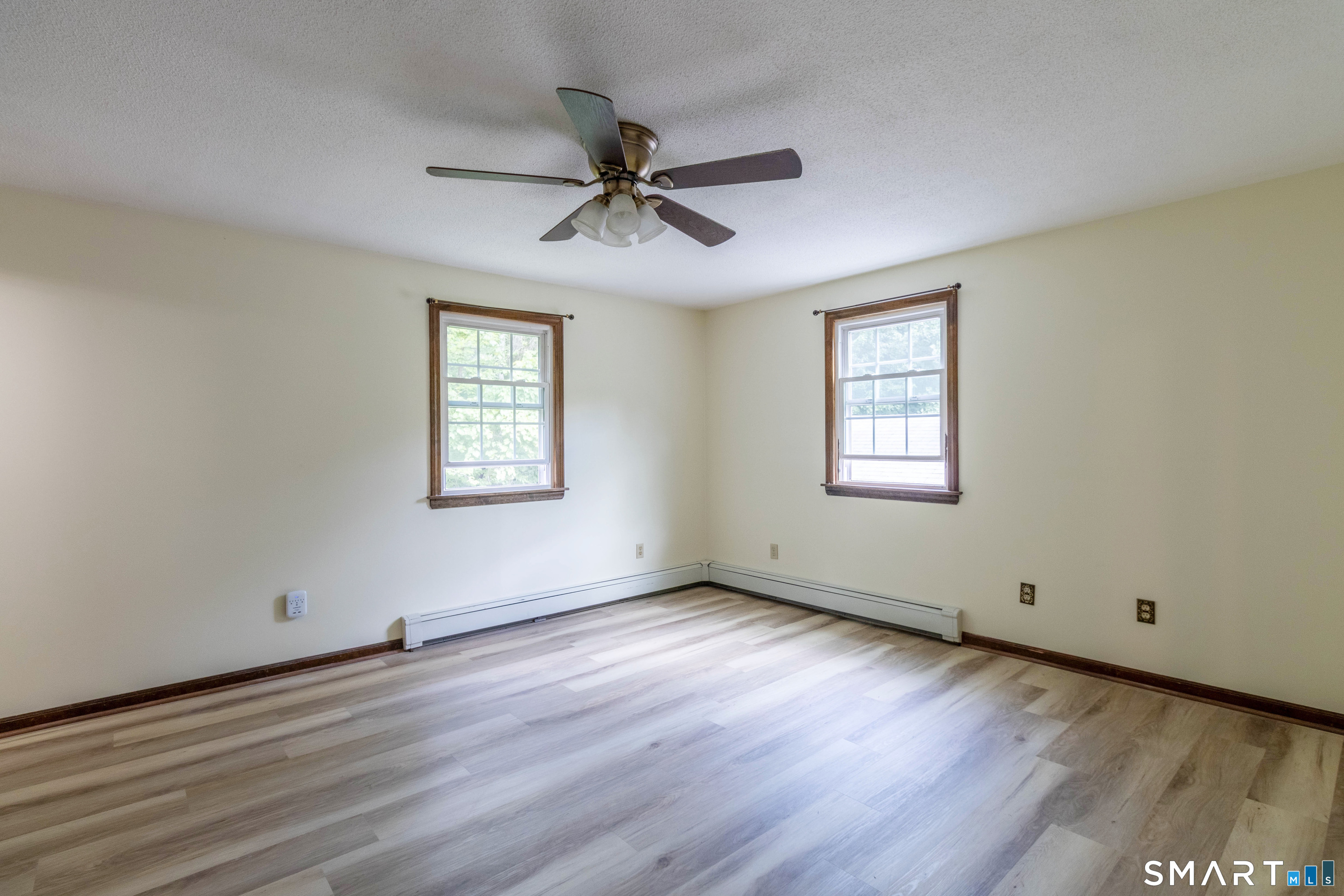 18 Crestwood Drive photo 12
