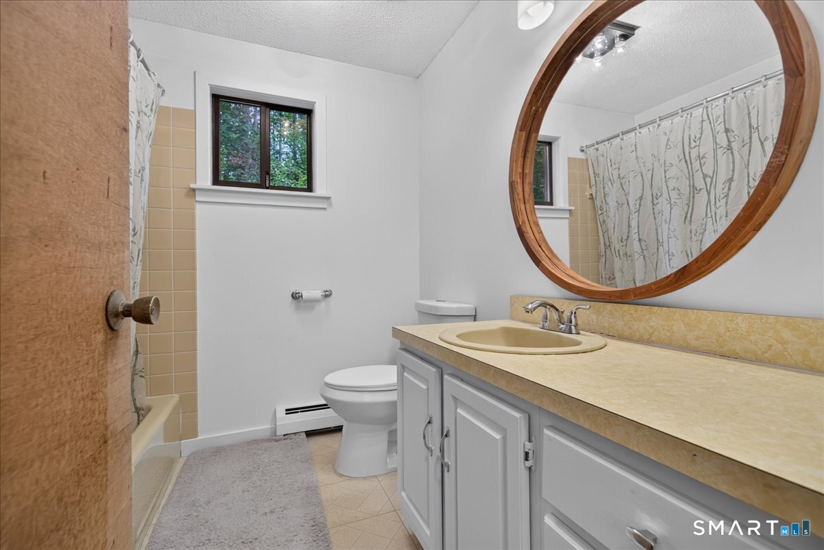 35 Aileen Drive photo 16