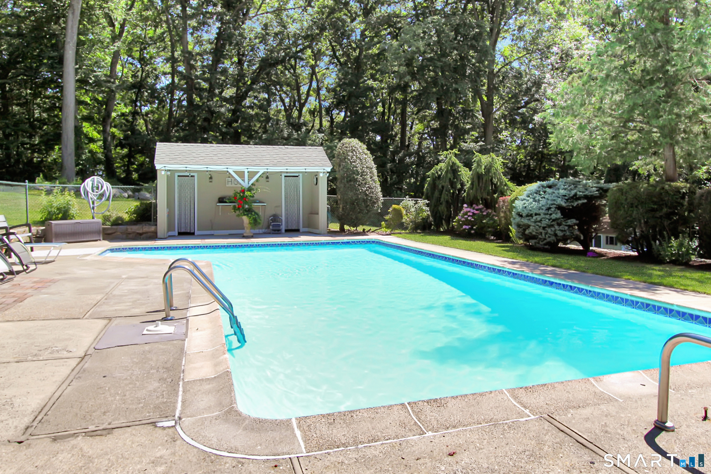 21 Twin Circle Drive photo 23
