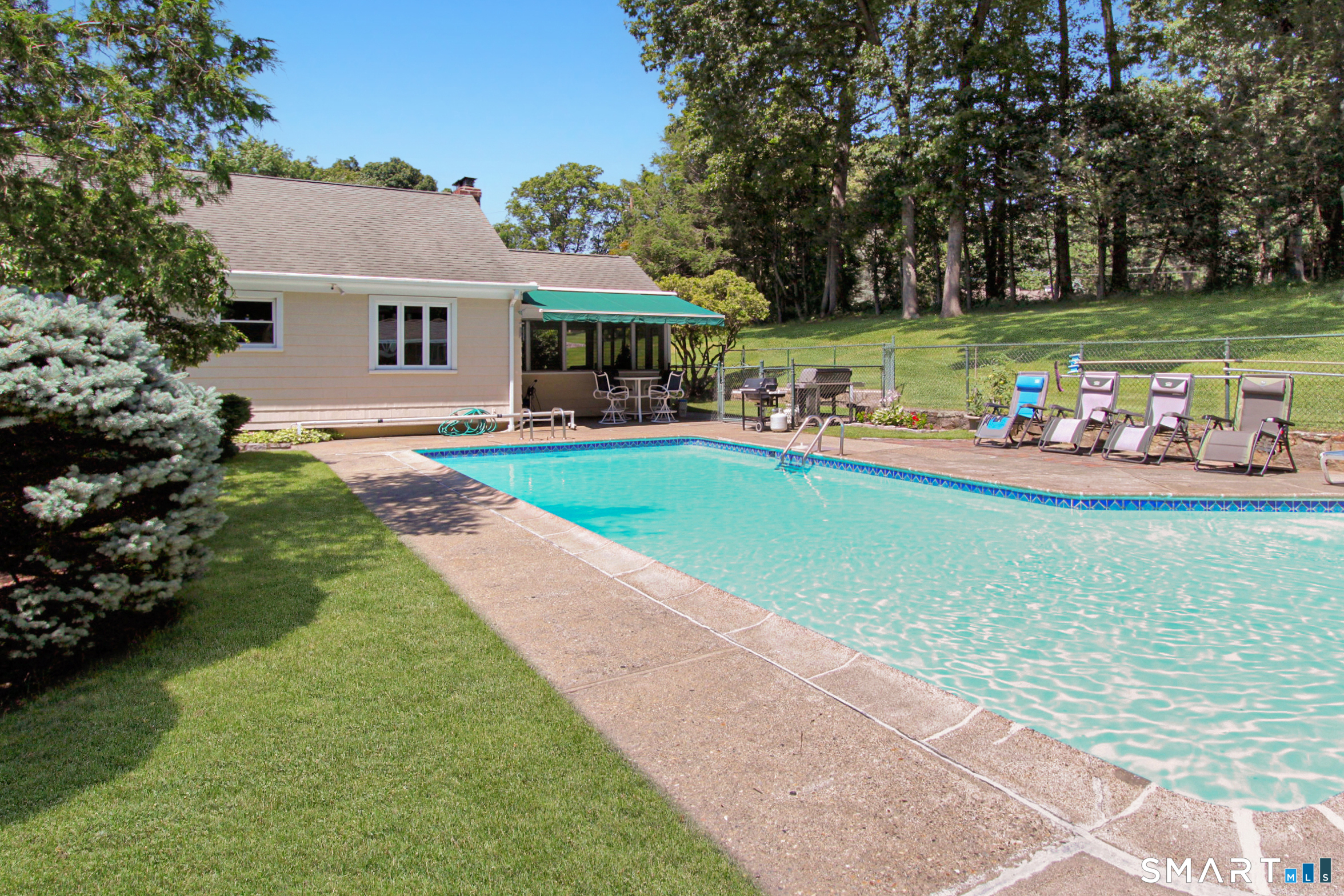 21 Twin Circle Drive