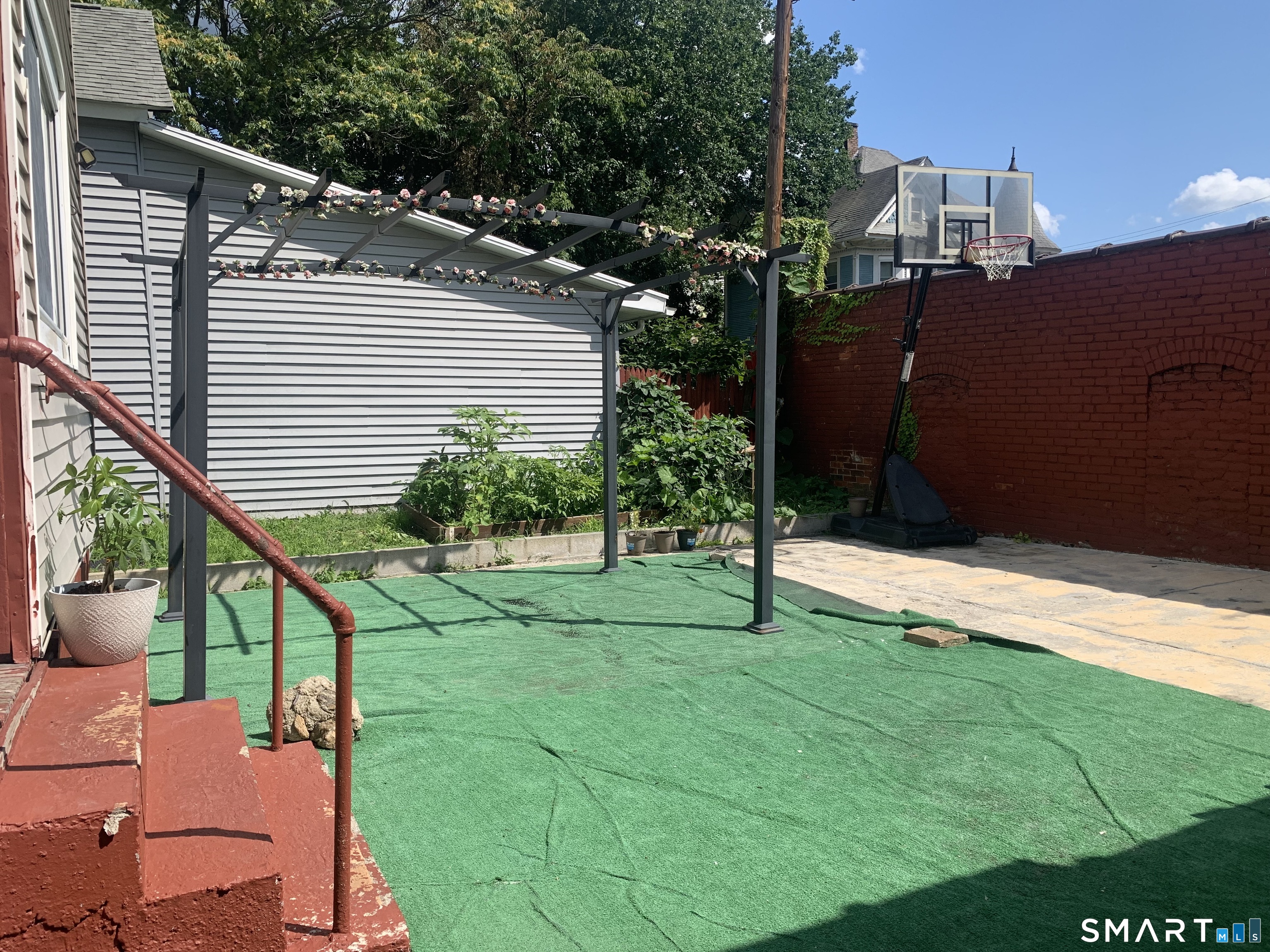 38 Ives Street photo 17