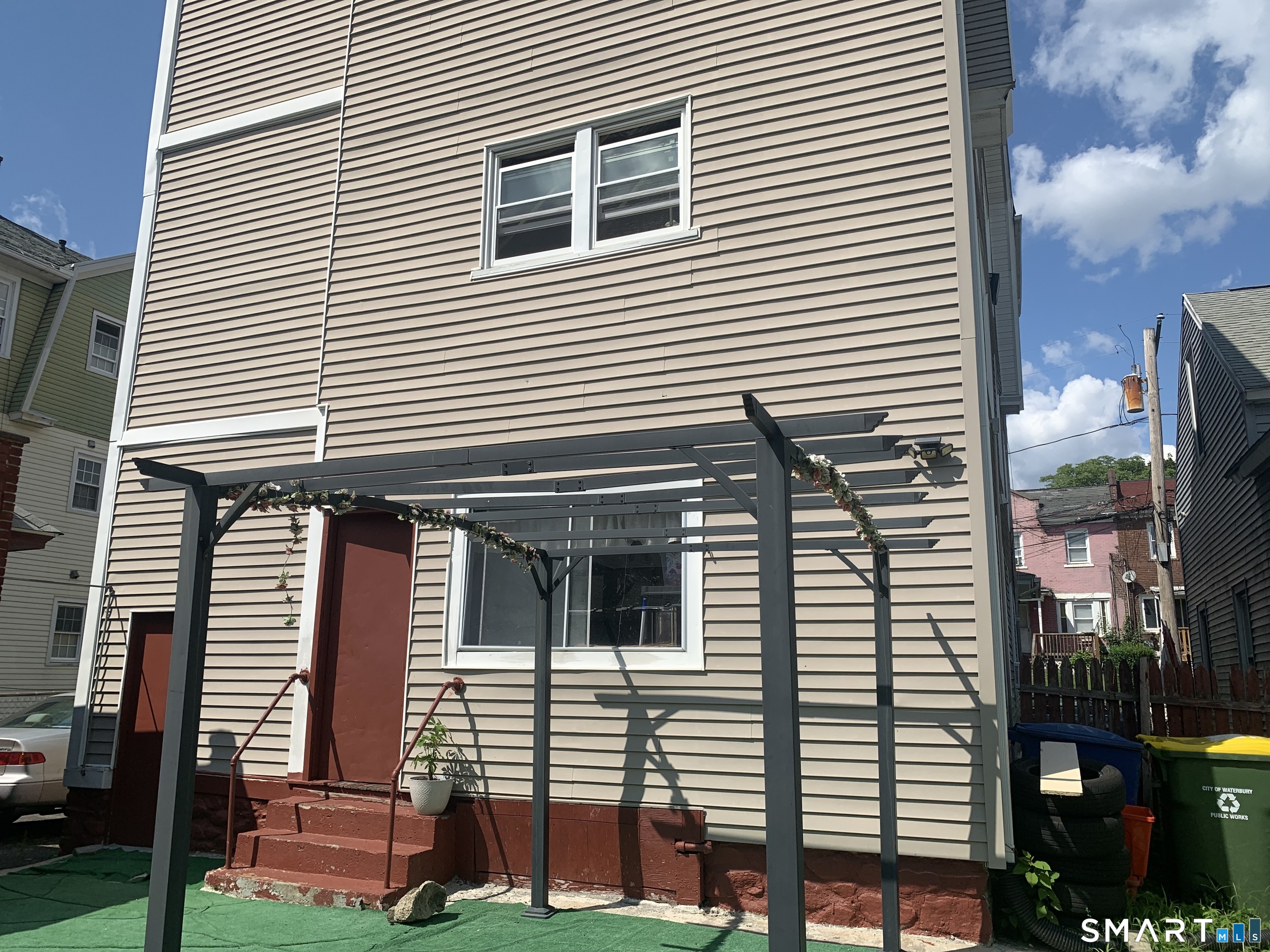 19th image of 38 Ives St, Waterbury, CT 06704 | MLS# 24200503