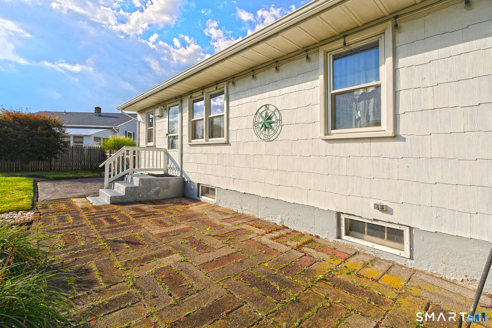 3rd image of 105 Skyline Dr, West Haven, CT 06516 | MLS# 24200179
