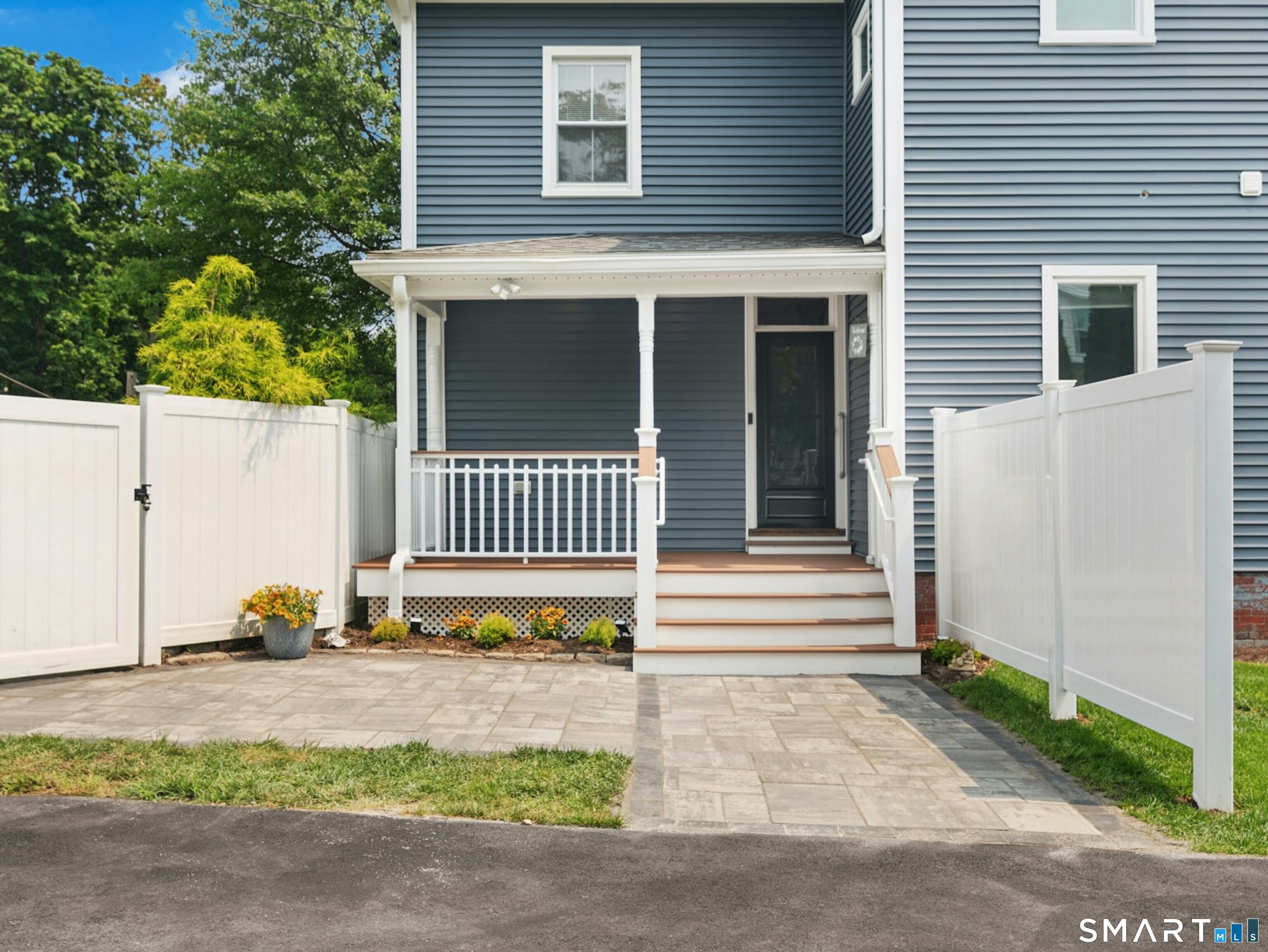 220 West Avenue, Darien, Connecticut photo 1