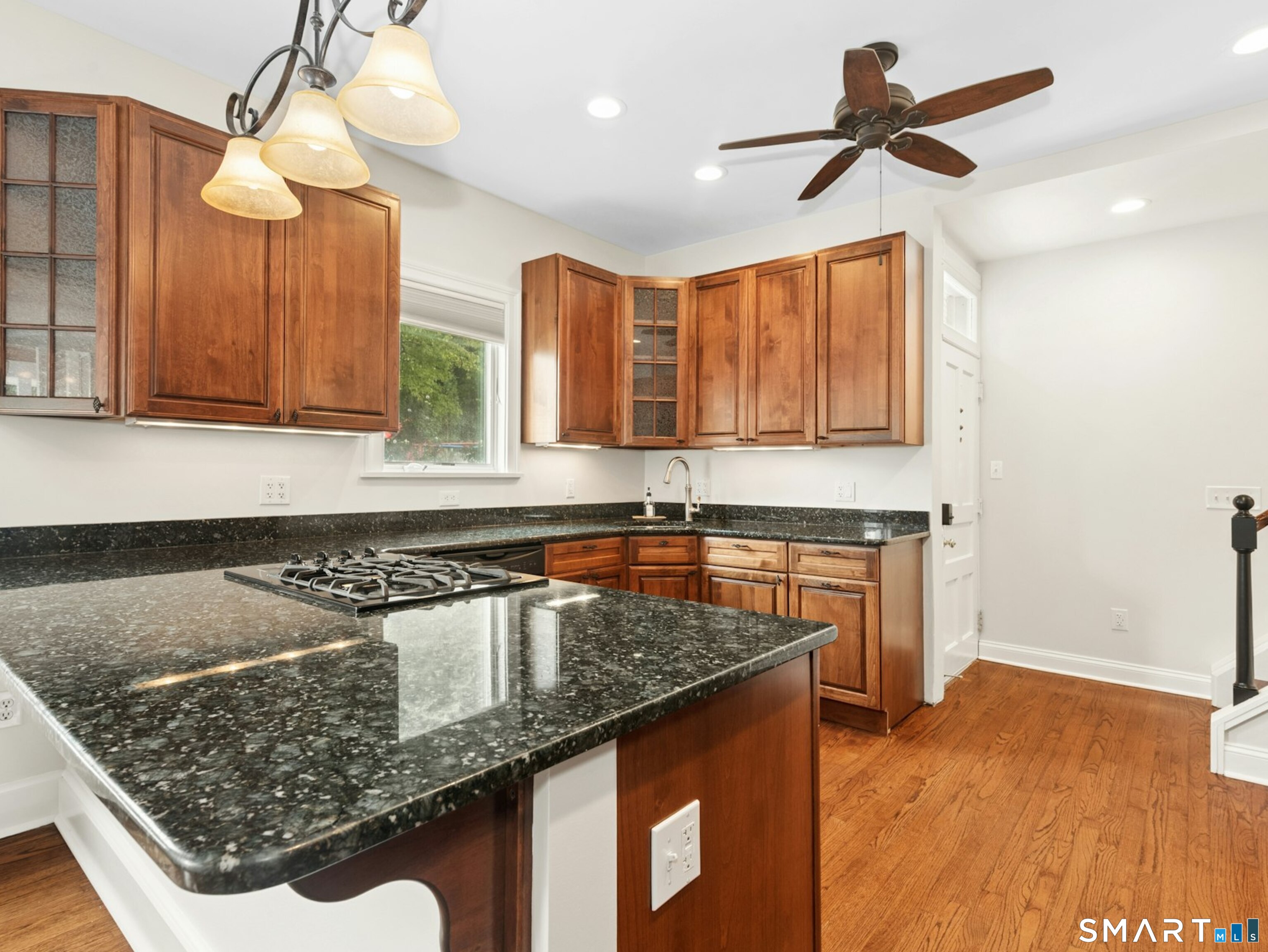 220 West Avenue, Darien, Connecticut photo 5