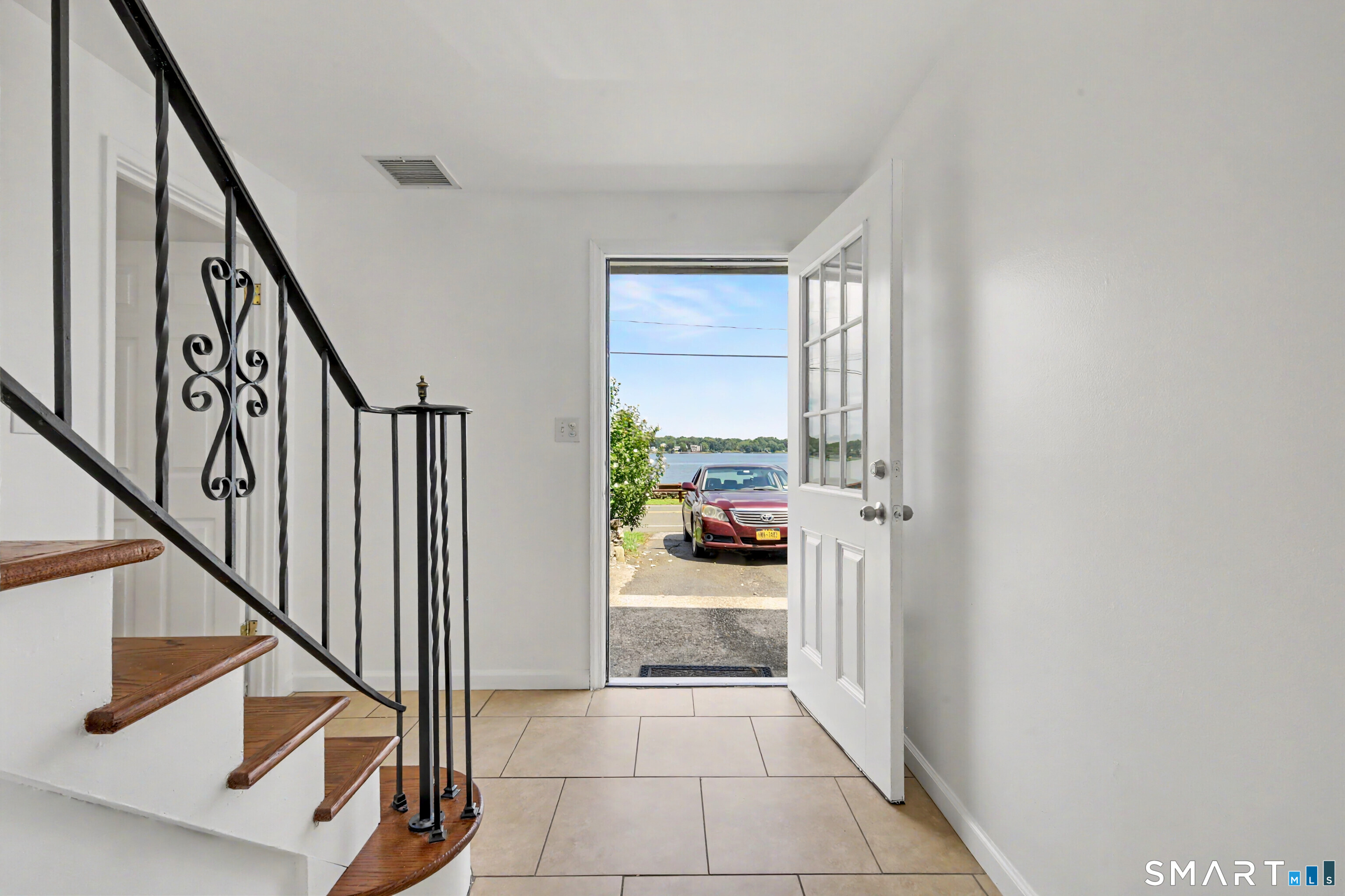 303 Weed Avenue photo 28