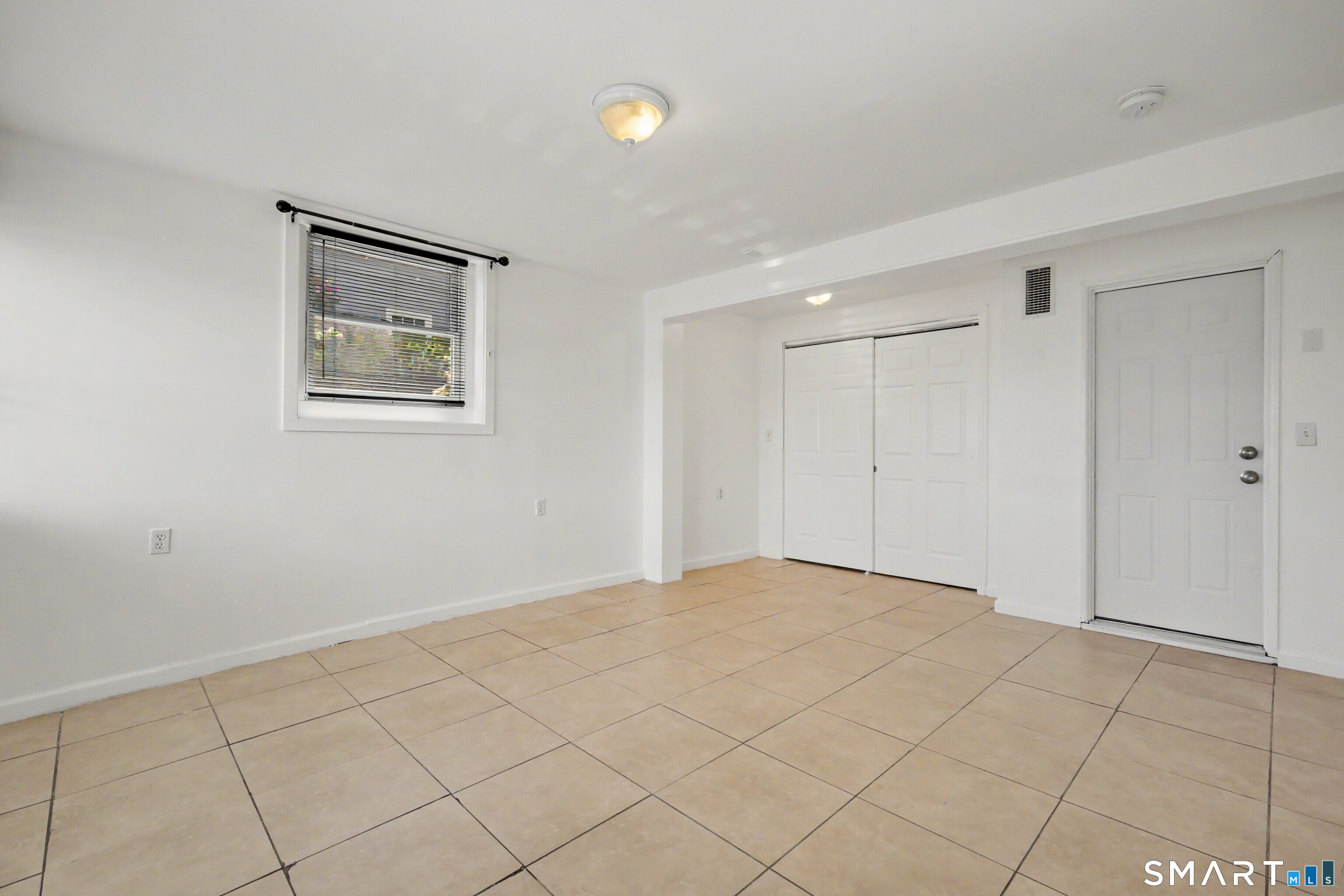 303 Weed Avenue photo 31