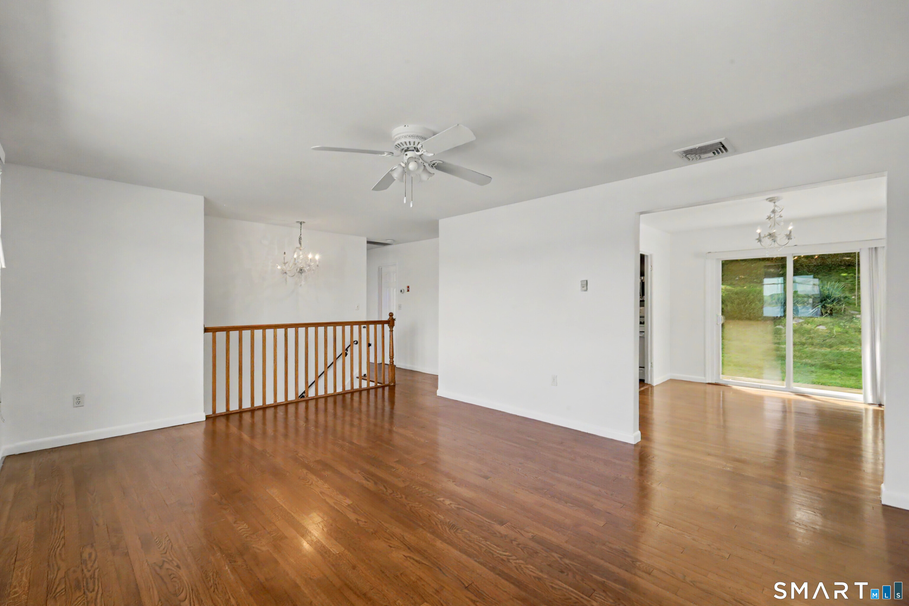 303 Weed Avenue photo 11