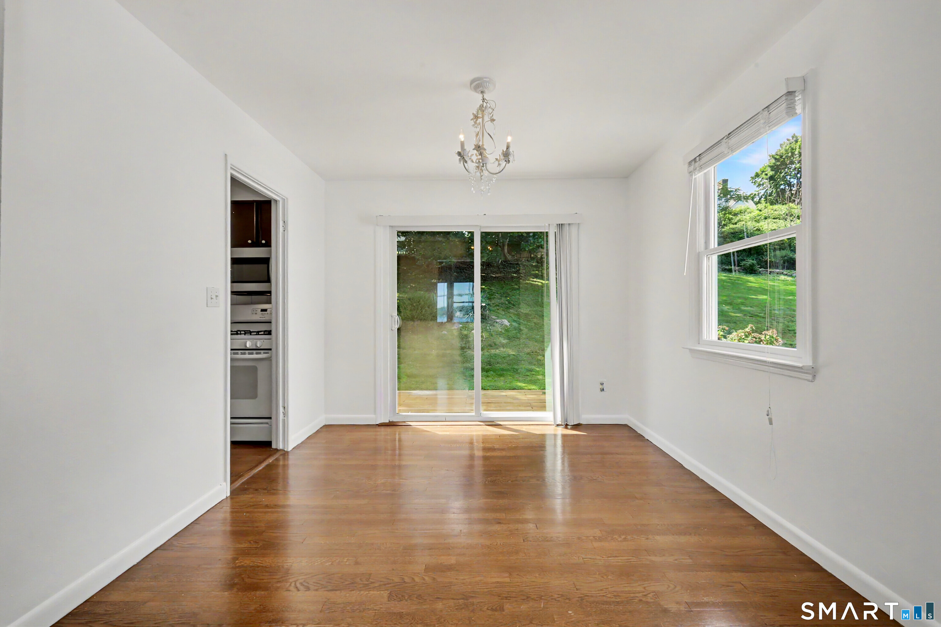 303 Weed Avenue photo 15