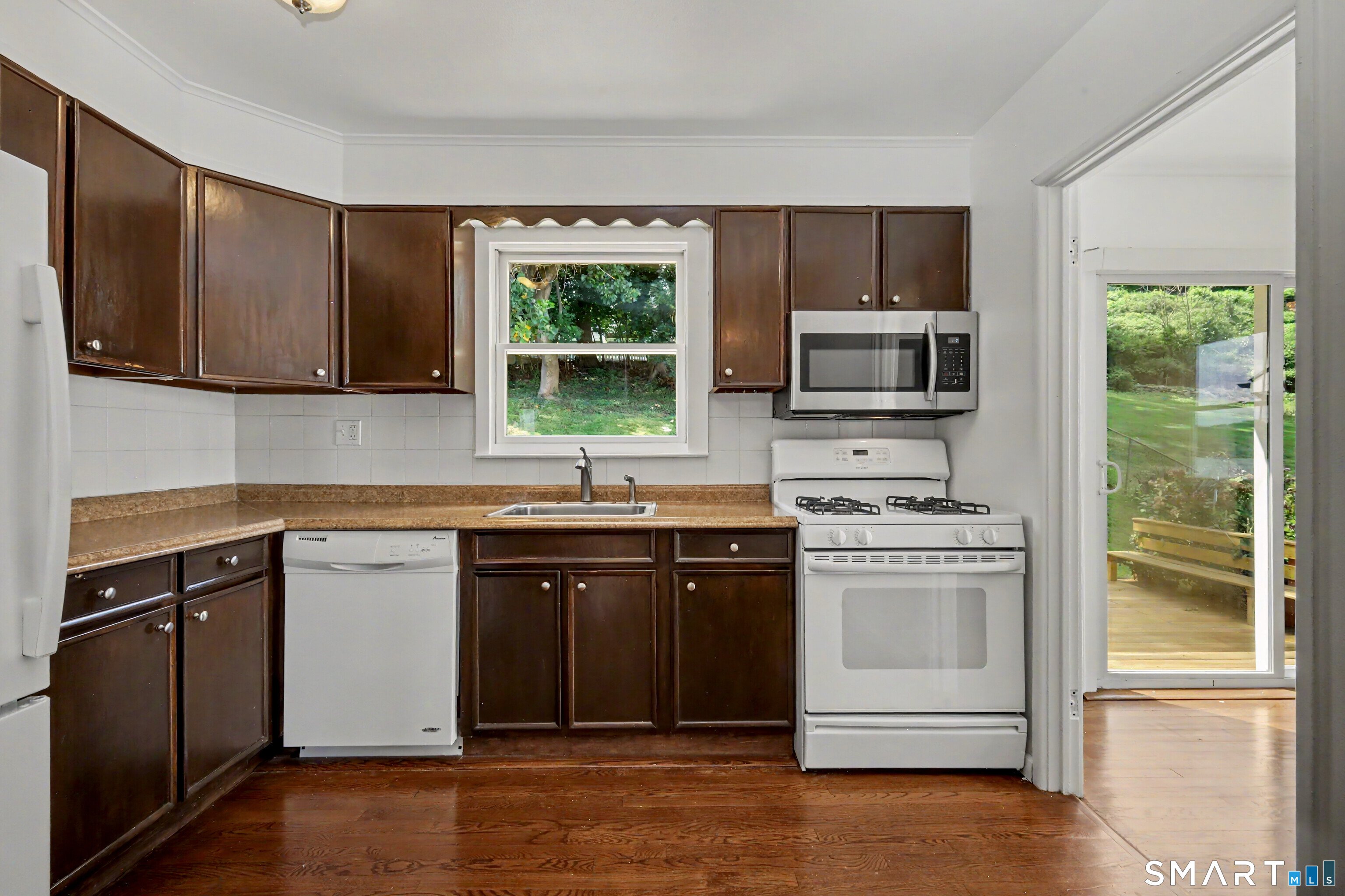 303 Weed Avenue photo 19