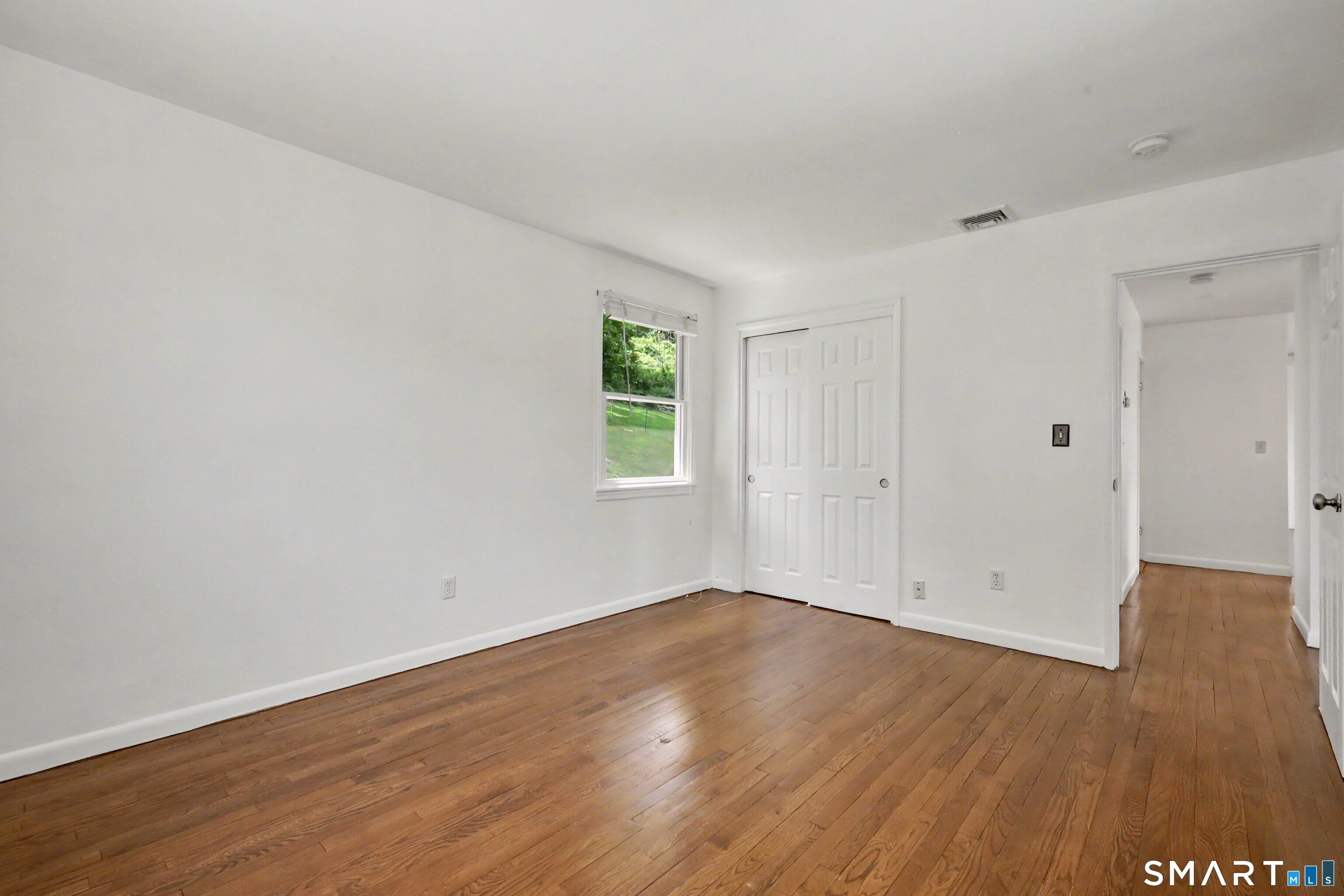 303 Weed Avenue photo 23