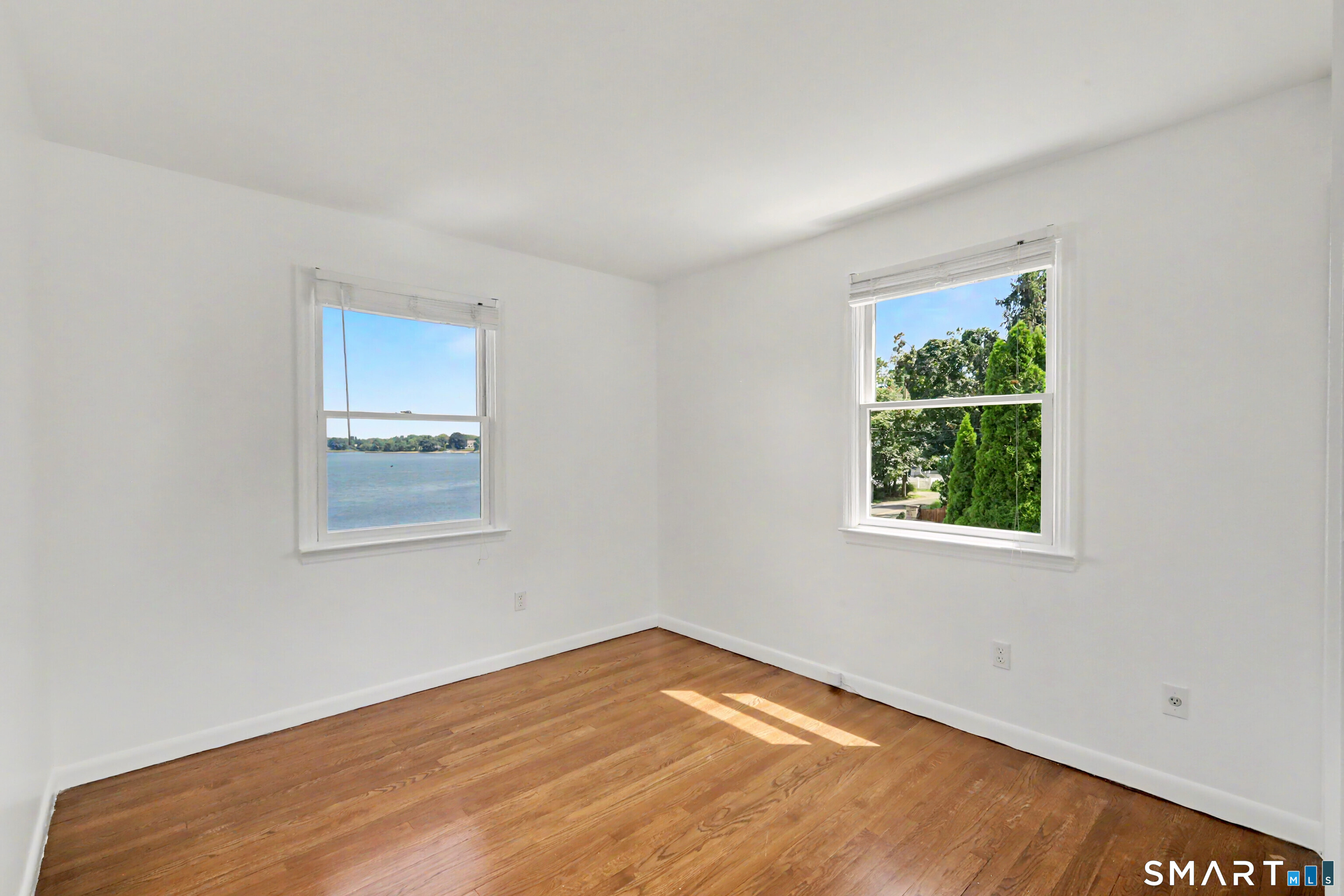 303 Weed Avenue photo 26