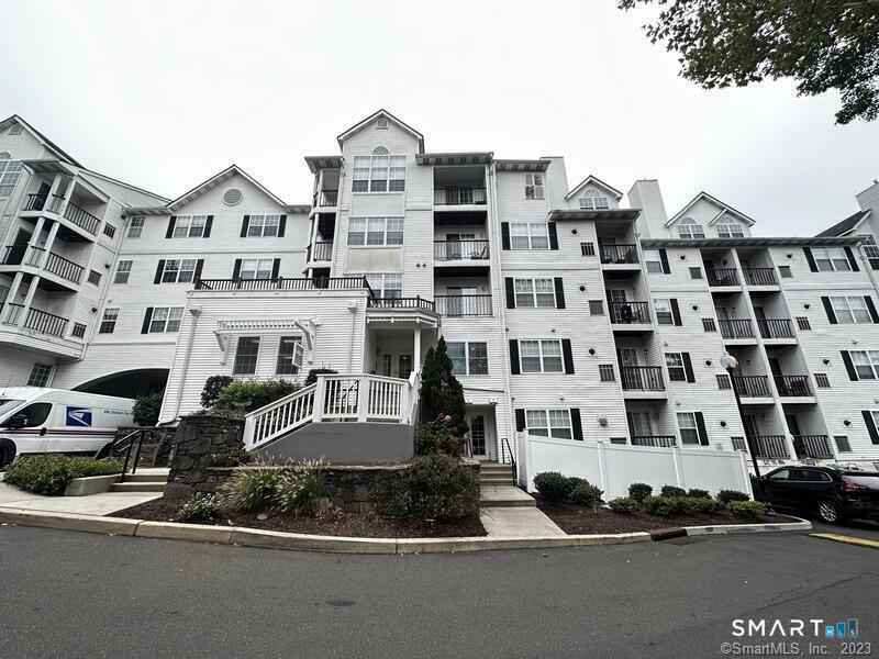 100 Glenbrook Road Unit #t327 photo 5