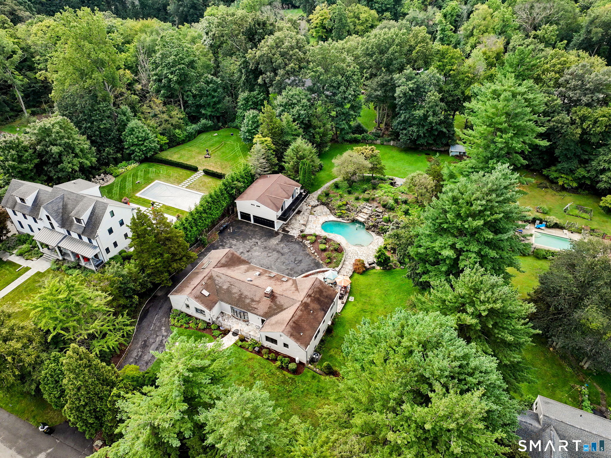 121 Parry Road photo 34