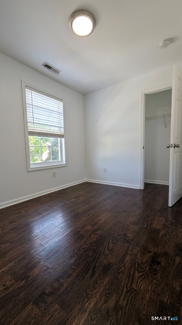 175 Harding Avenue photo 8