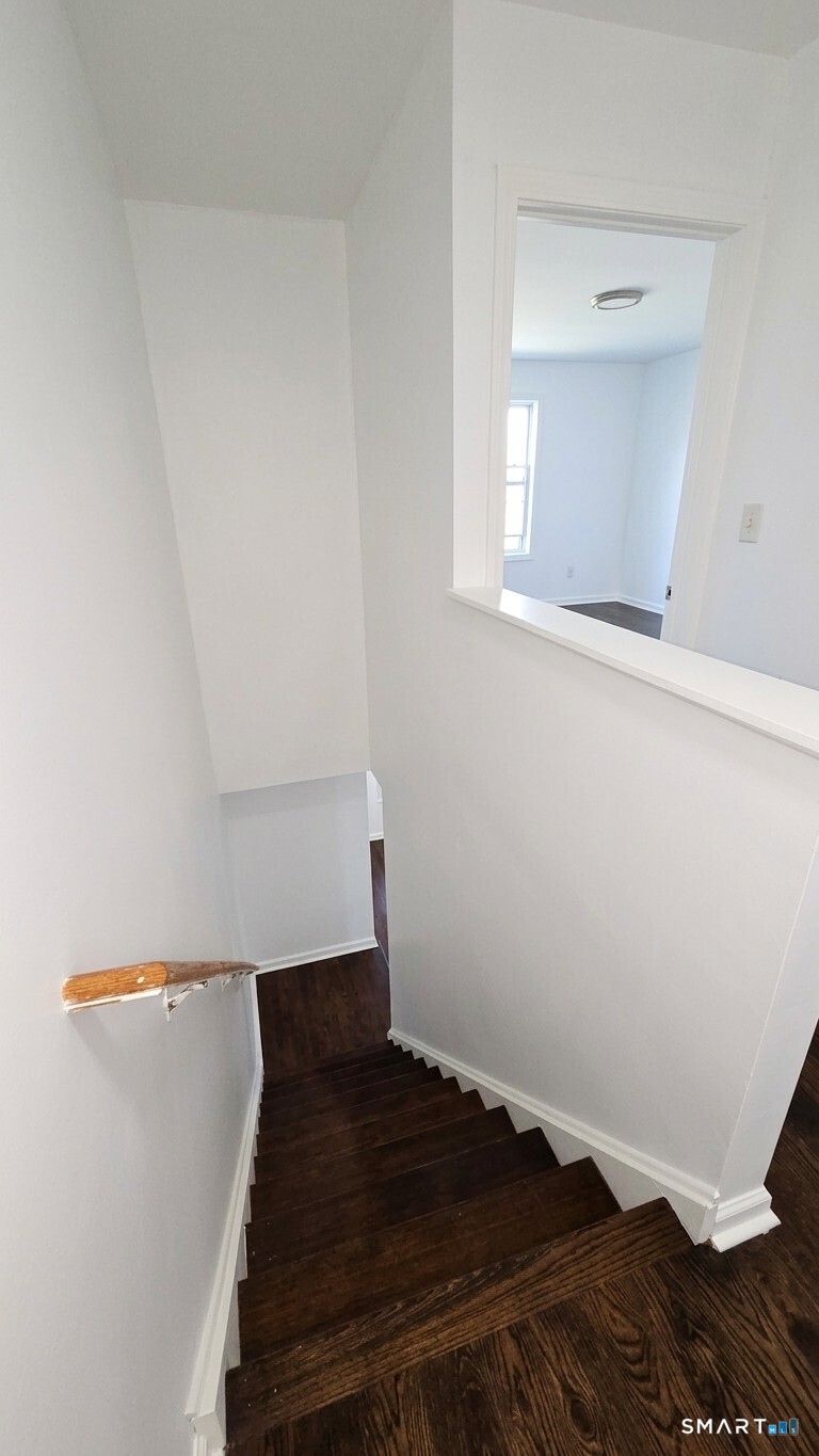 175 Harding Avenue photo 10
