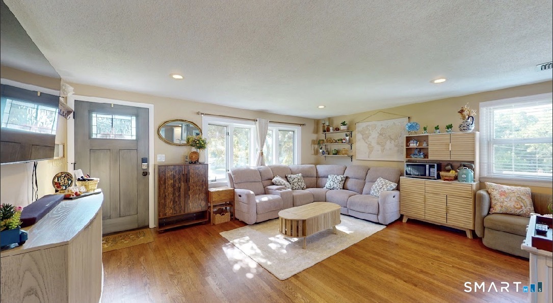 200 Brook Street photo 5