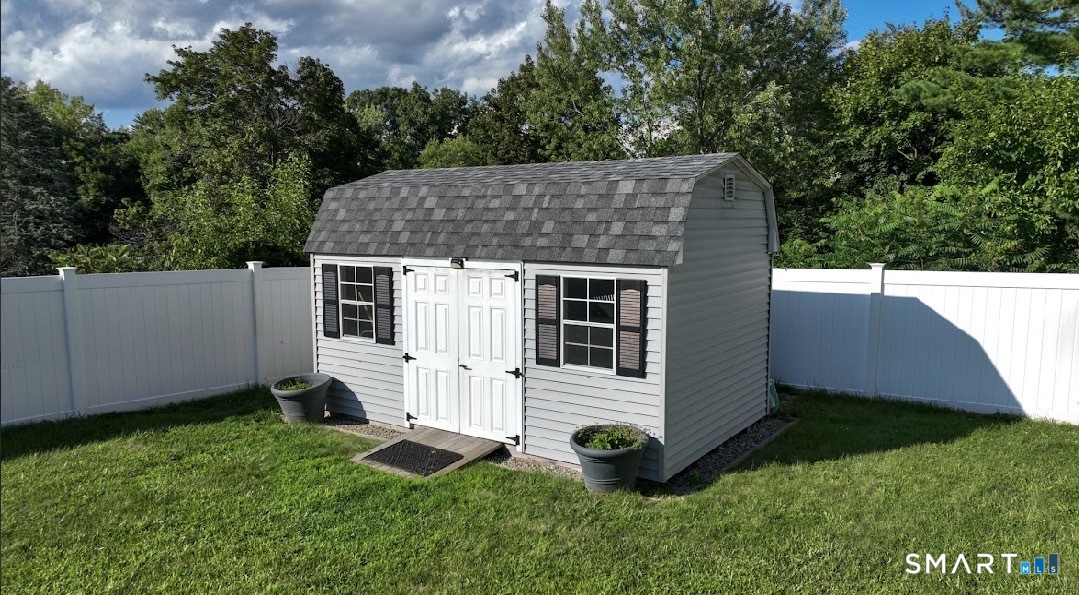 200 Brook Street photo 21