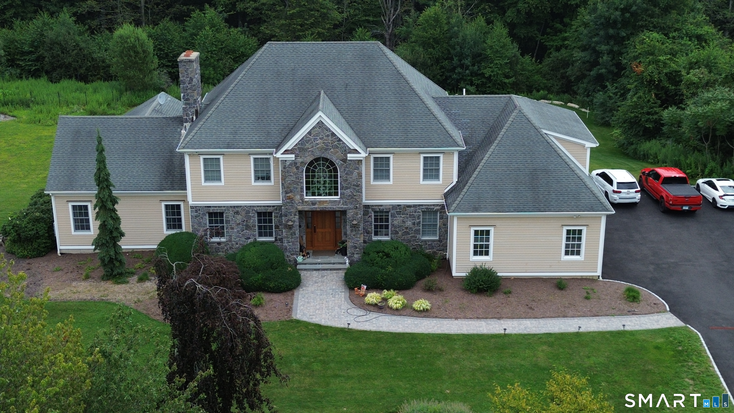 Mustang Drive, Monroe, Connecticut 06468