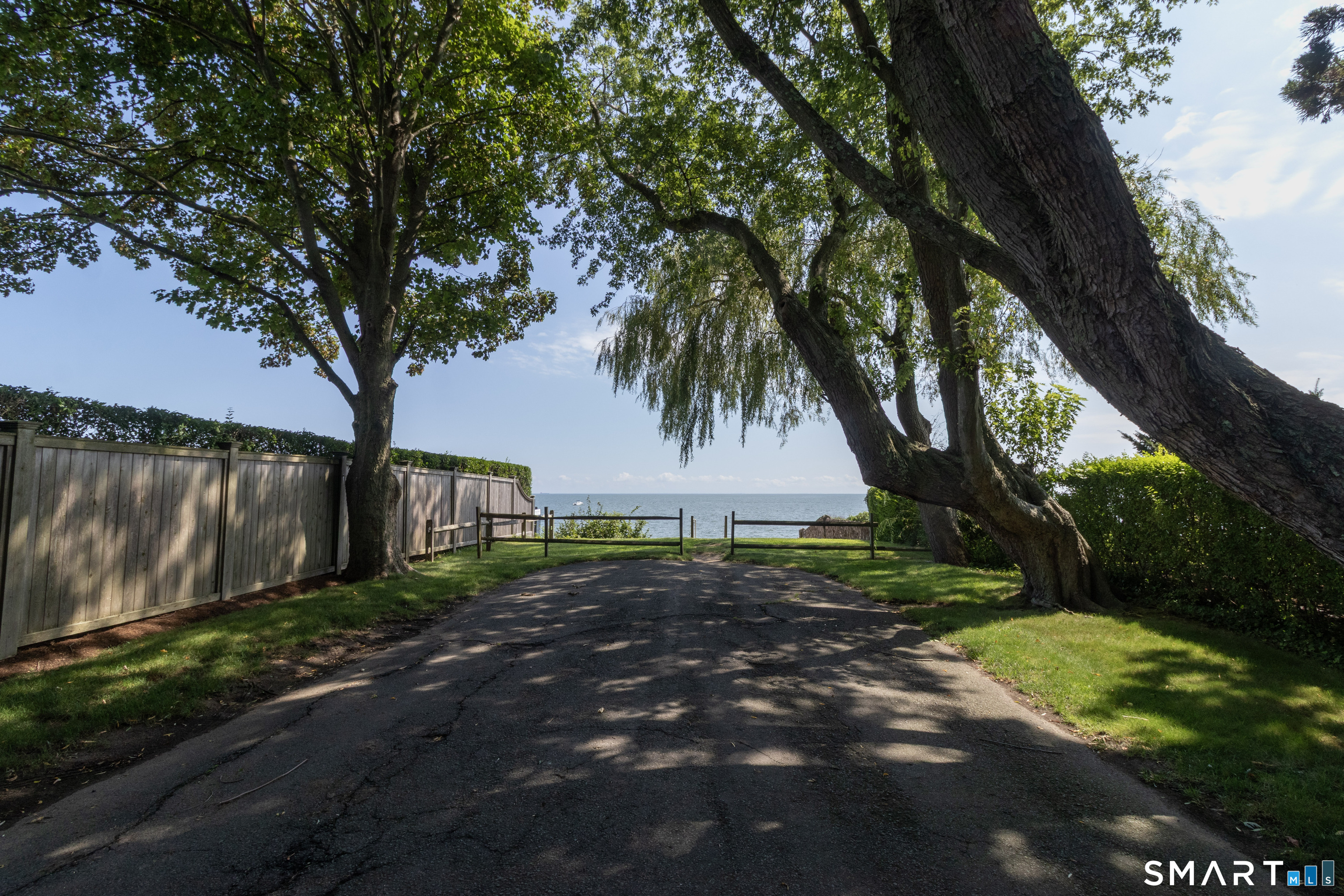 35 Neptune Avenue photo 22