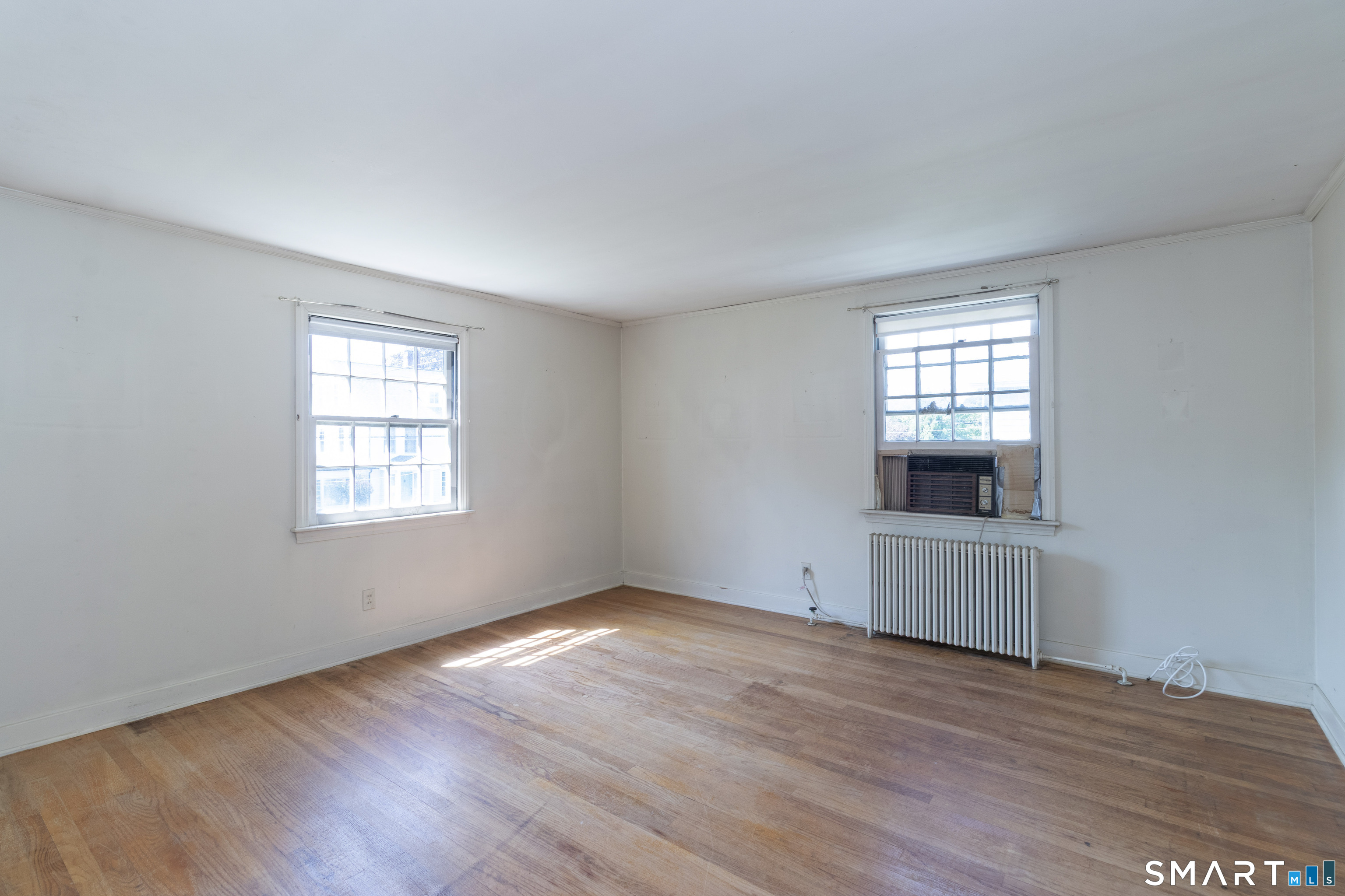 35 Neptune Avenue photo 15