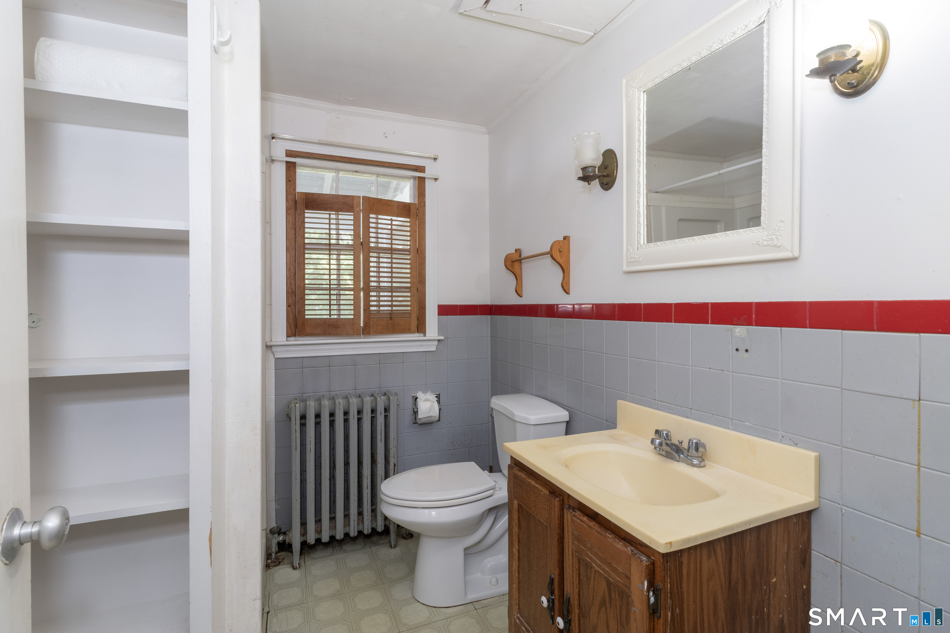 35 Neptune Avenue photo 13