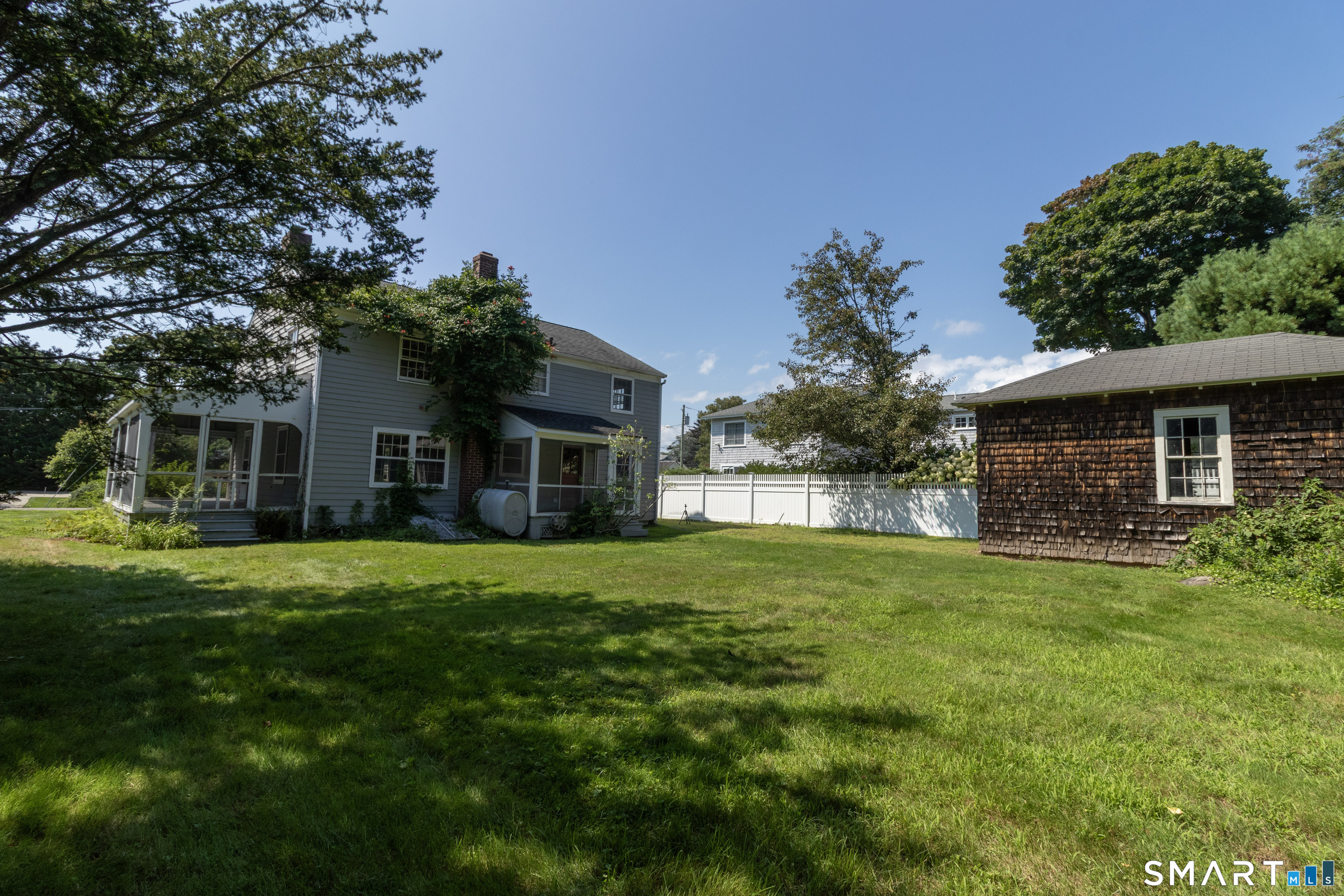 35 Neptune Avenue photo 21